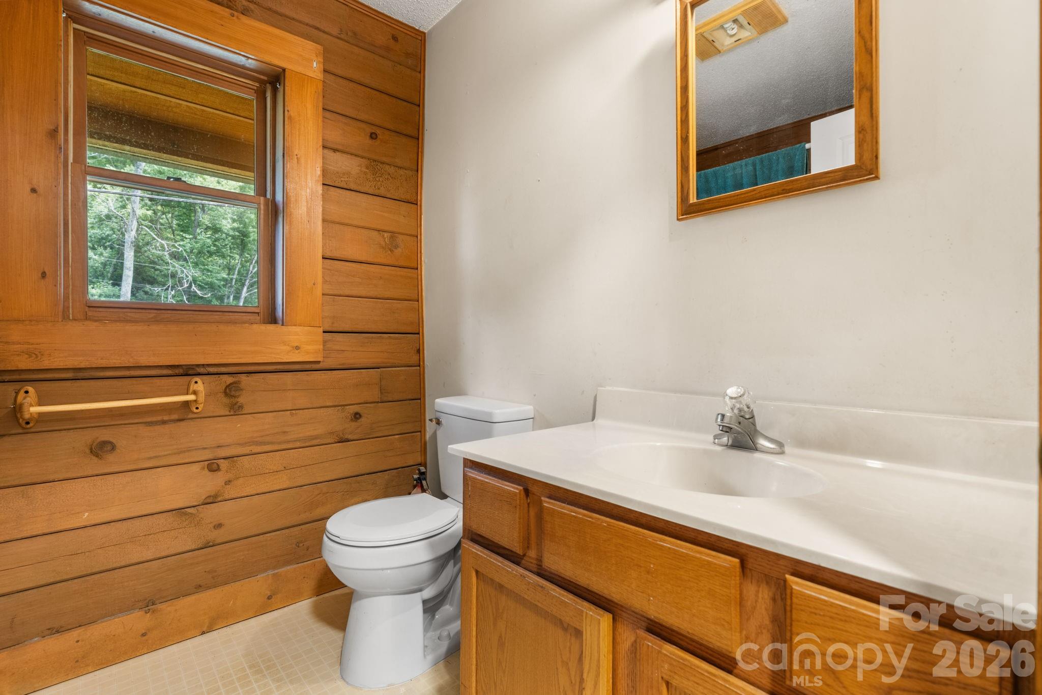 3206 Fork Mountain Road — Bakersville