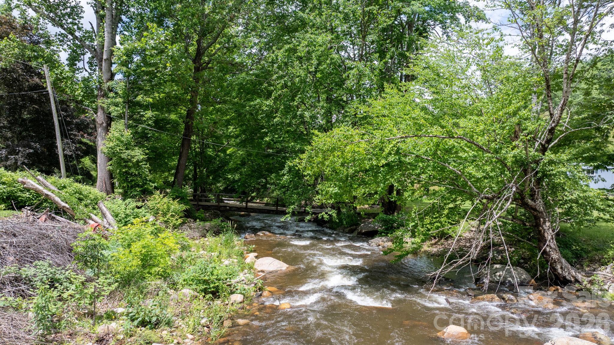 3206 Fork Mountain Road — Bakersville