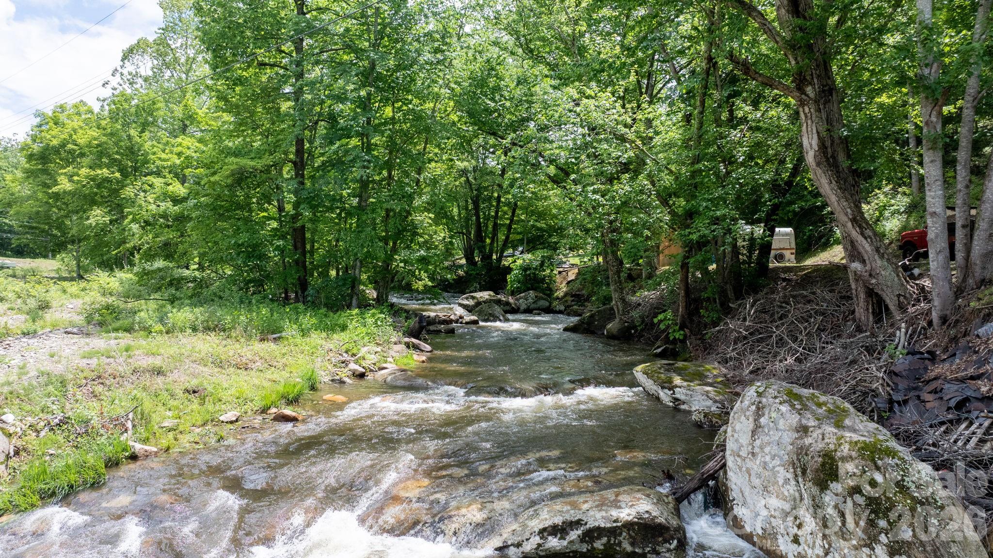 3206 Fork Mountain Road — Bakersville