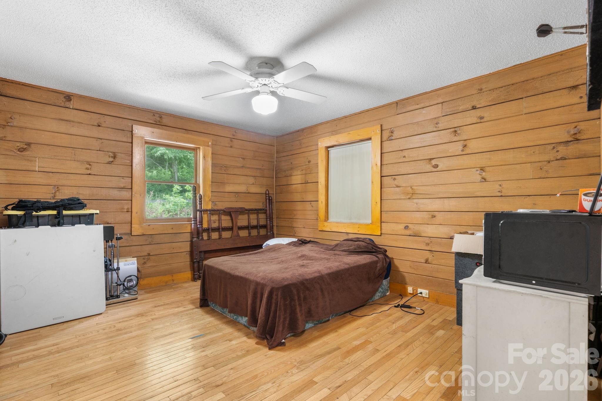 3206 Fork Mountain Road — Bakersville