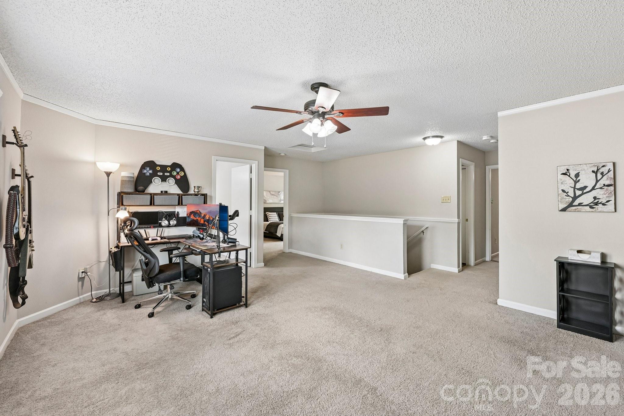 4207 Shasta Circle — Clover