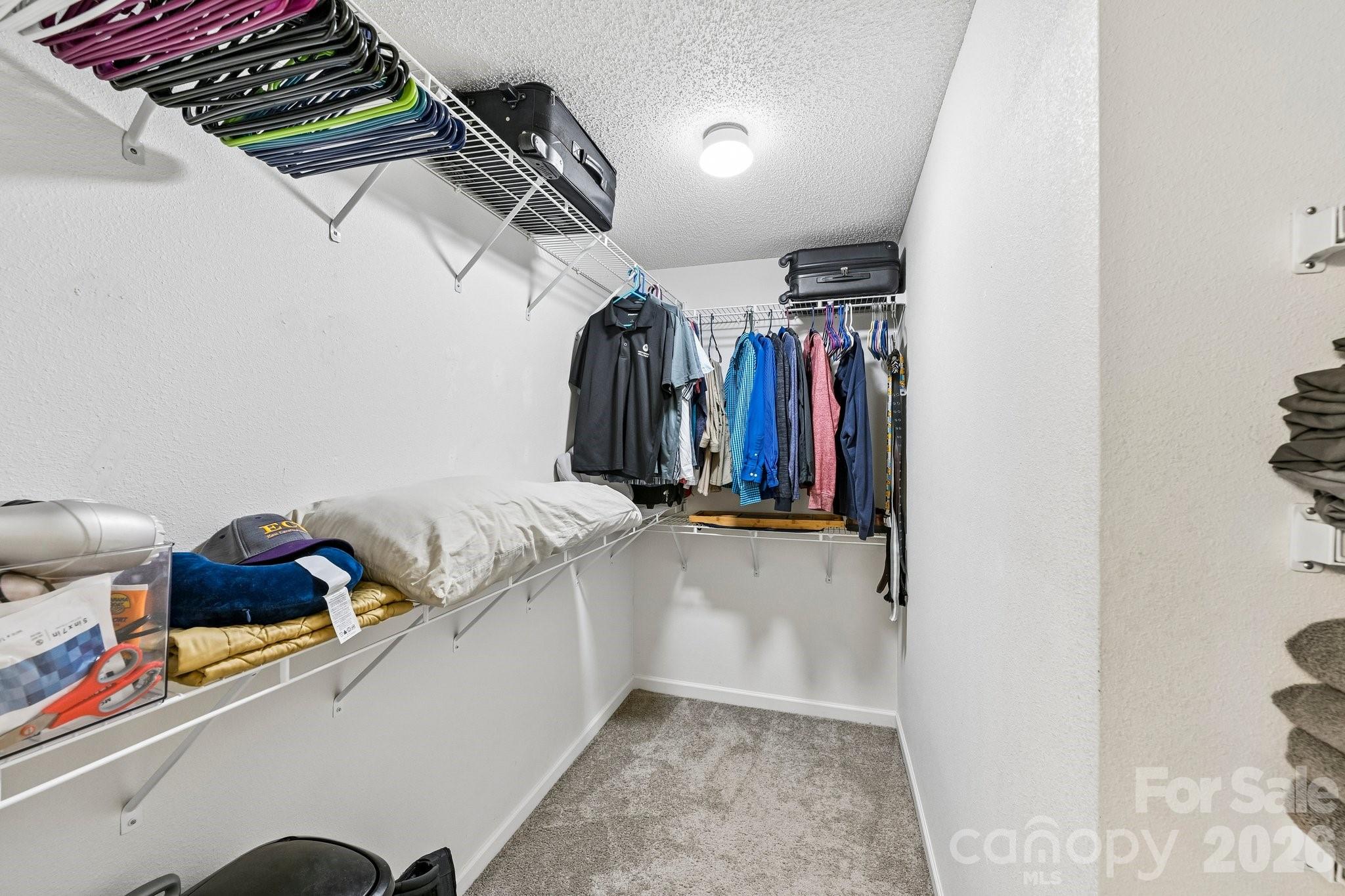 4207 Shasta Circle — Clover
