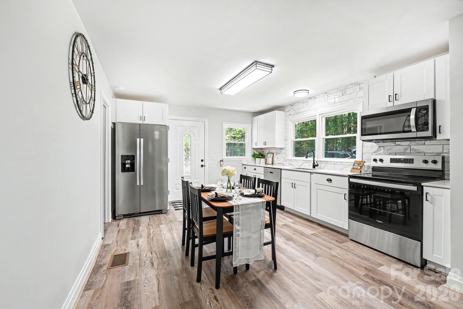 2101 Steele Street — Monroe