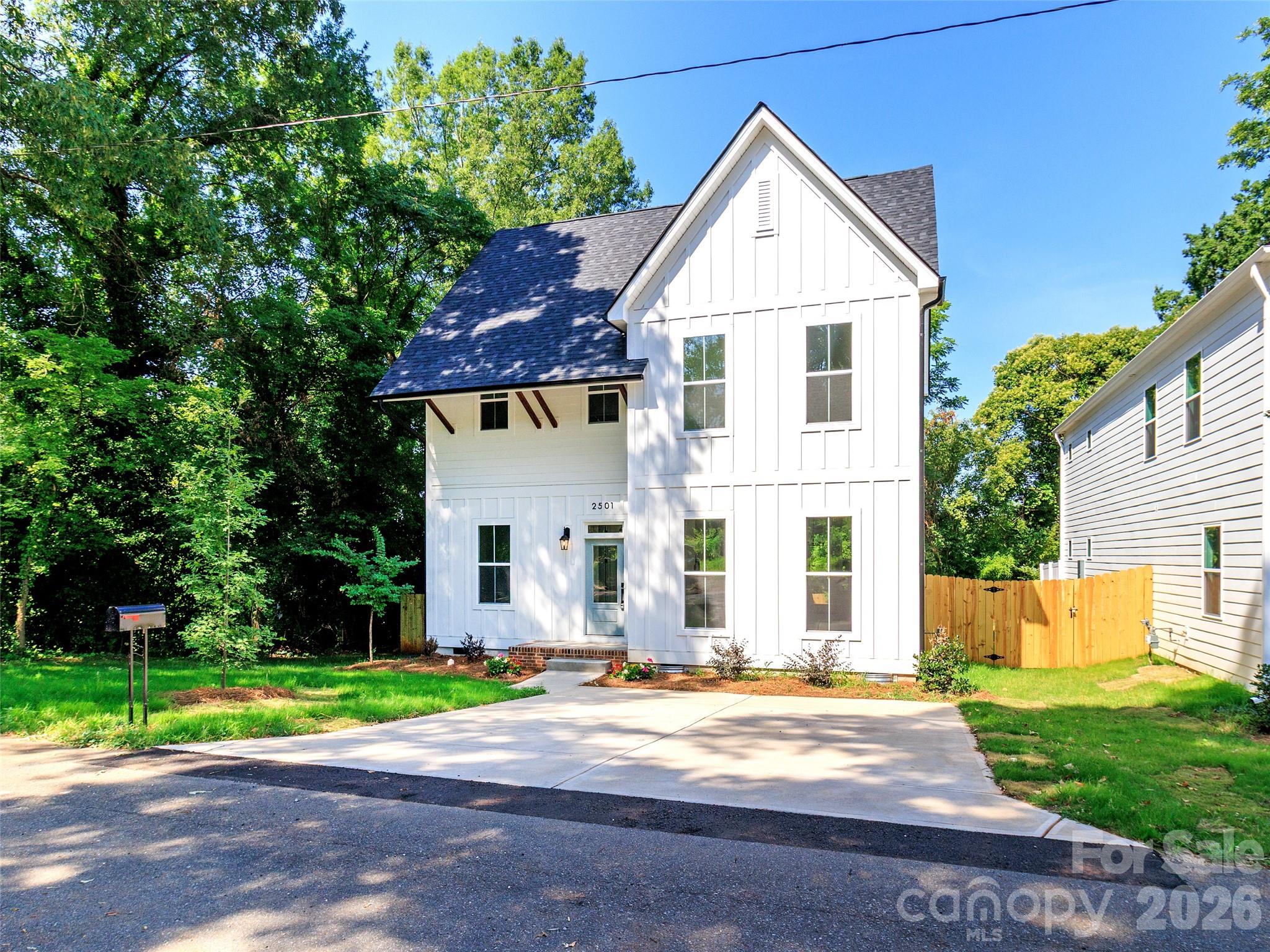 2501 Elon Street — Charlotte