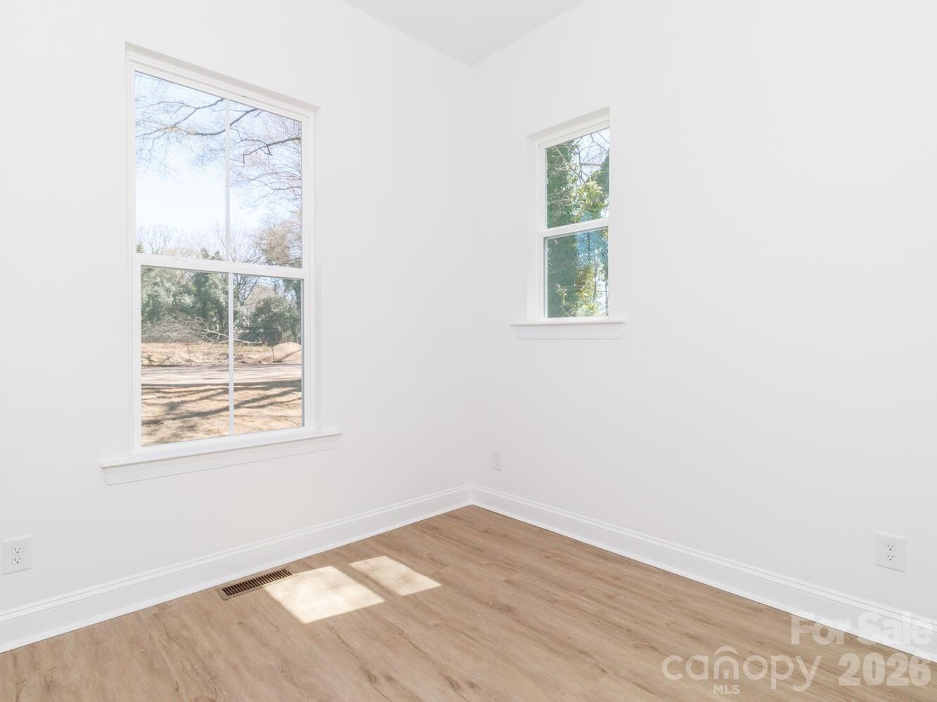 2501 Elon Street — Charlotte