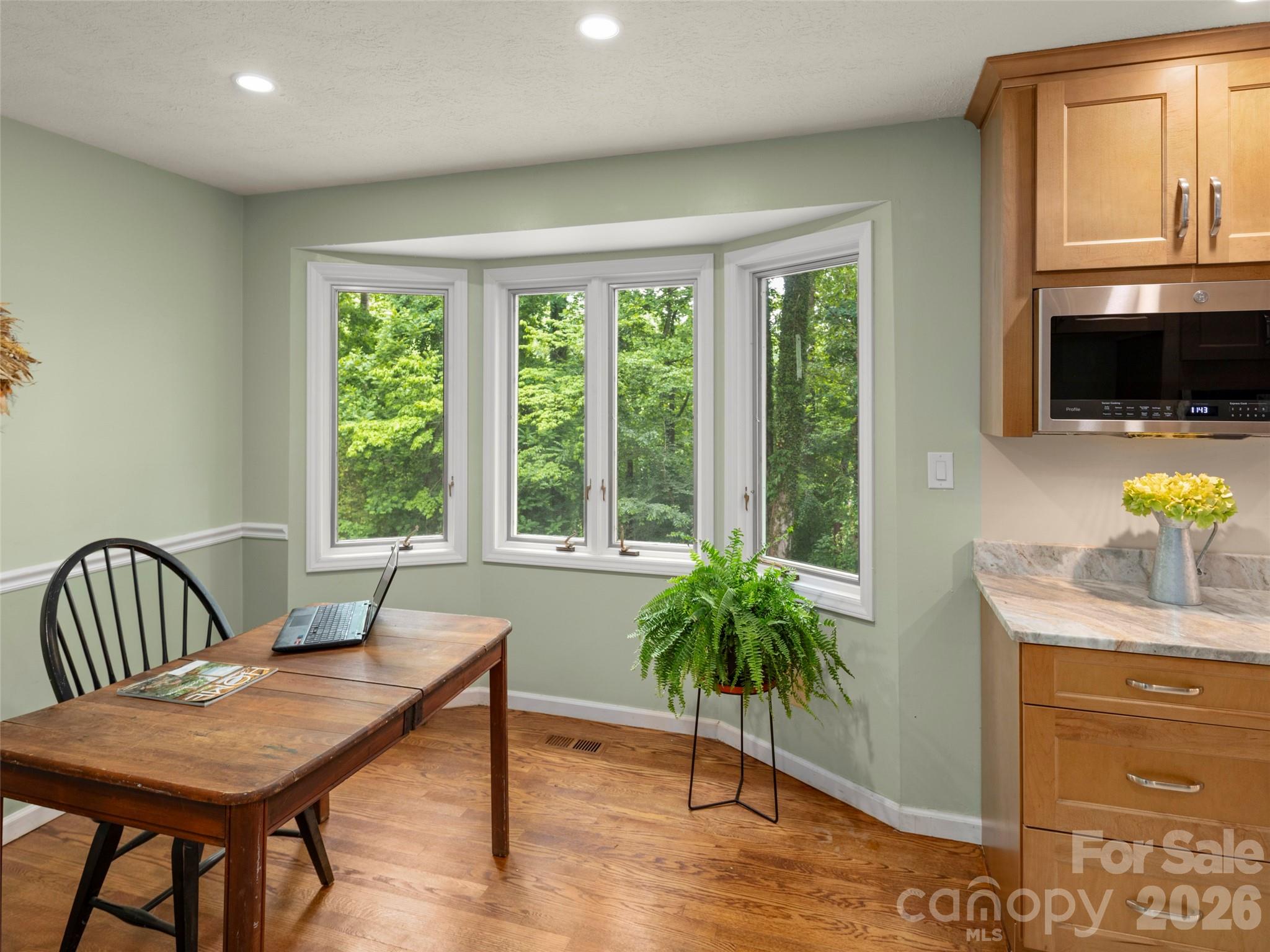 1 Glen Meadows Place — Arden