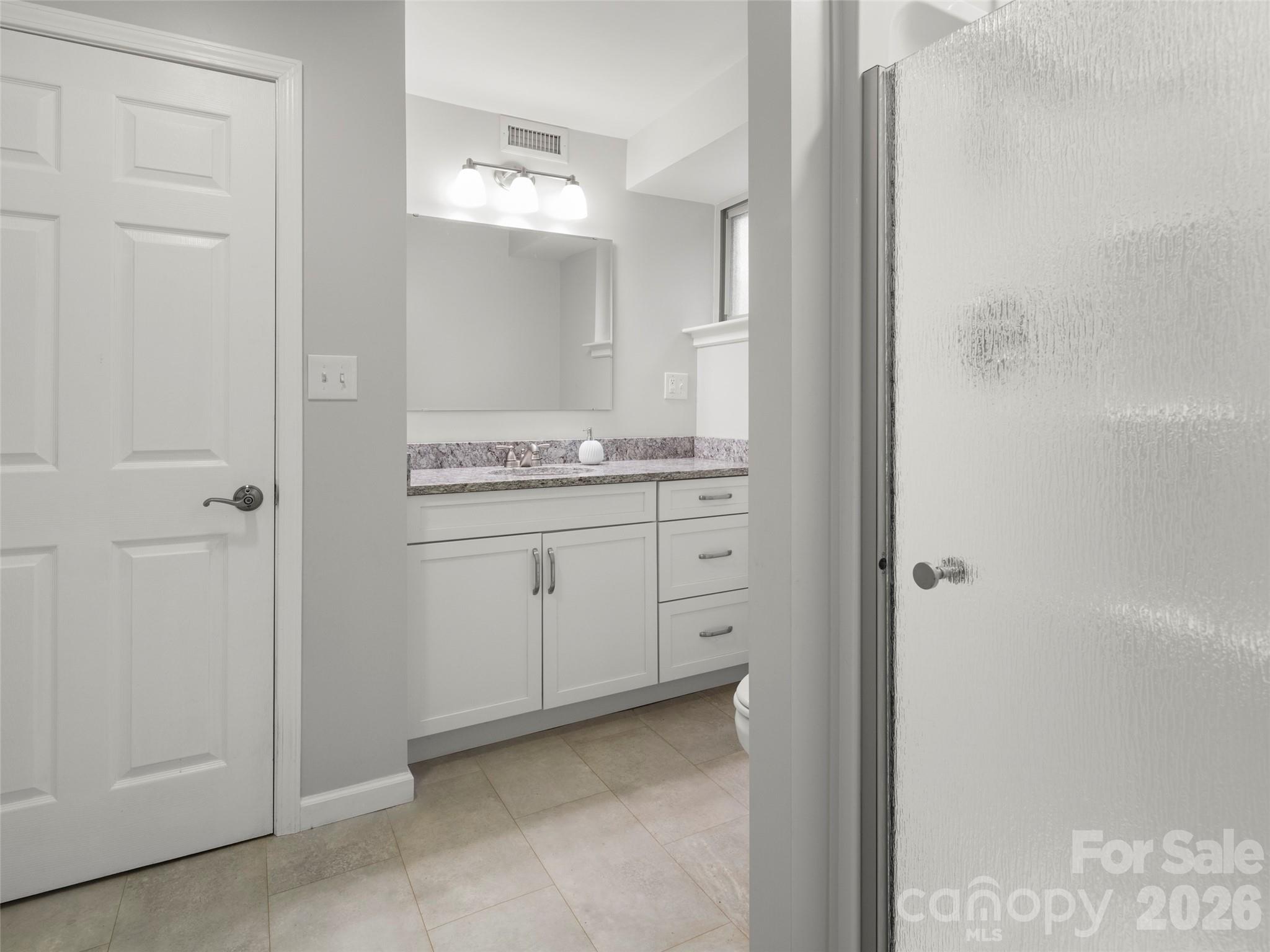 1 Glen Meadows Place — Arden