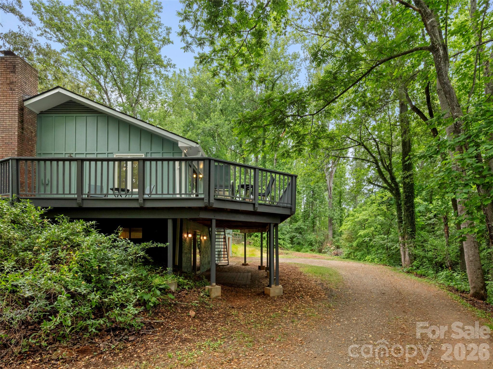1 Glen Meadows Place — Arden