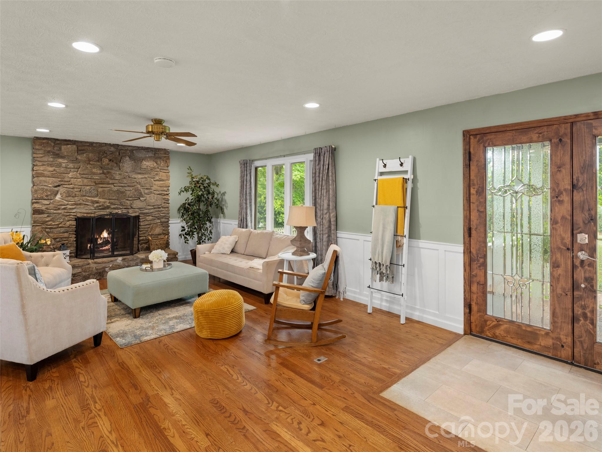 1 Glen Meadows Place — Arden