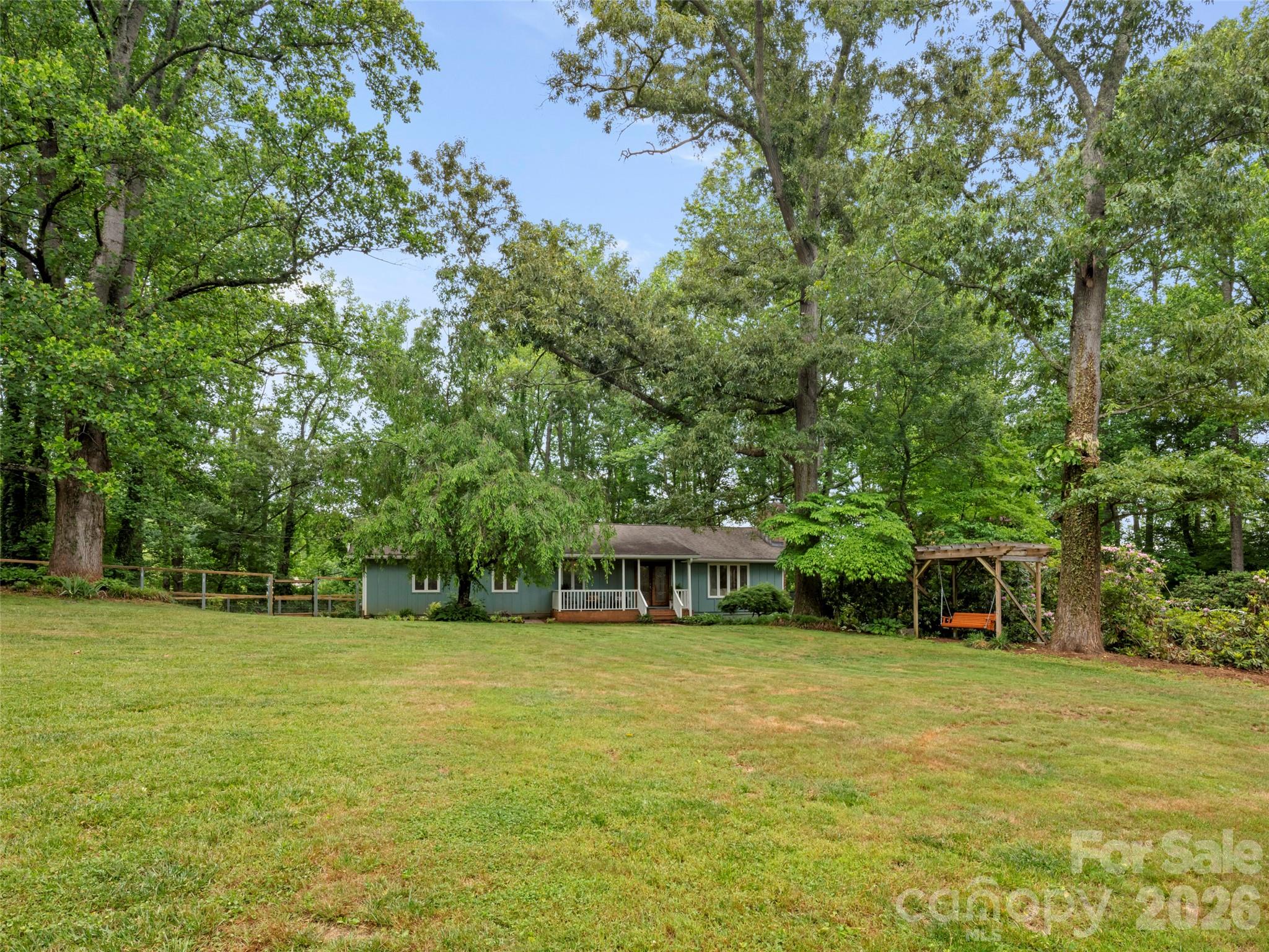 1 Glen Meadows Place — Arden