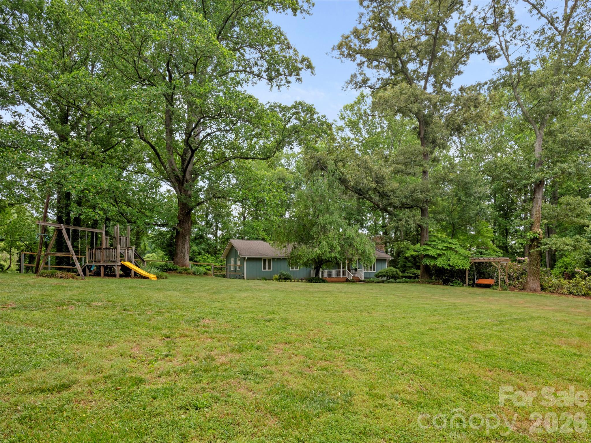 1 Glen Meadows Place — Arden