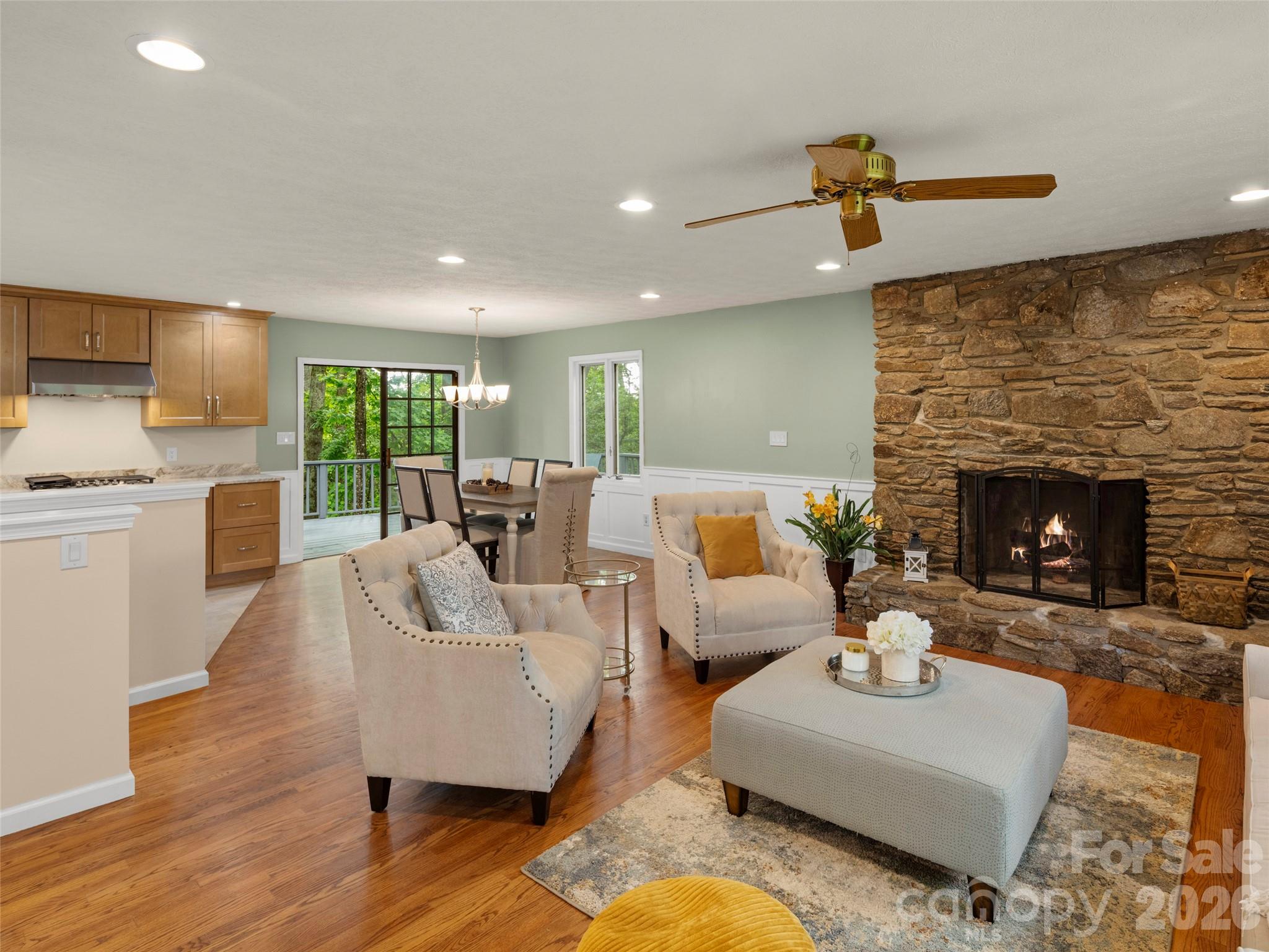 1 Glen Meadows Place — Arden