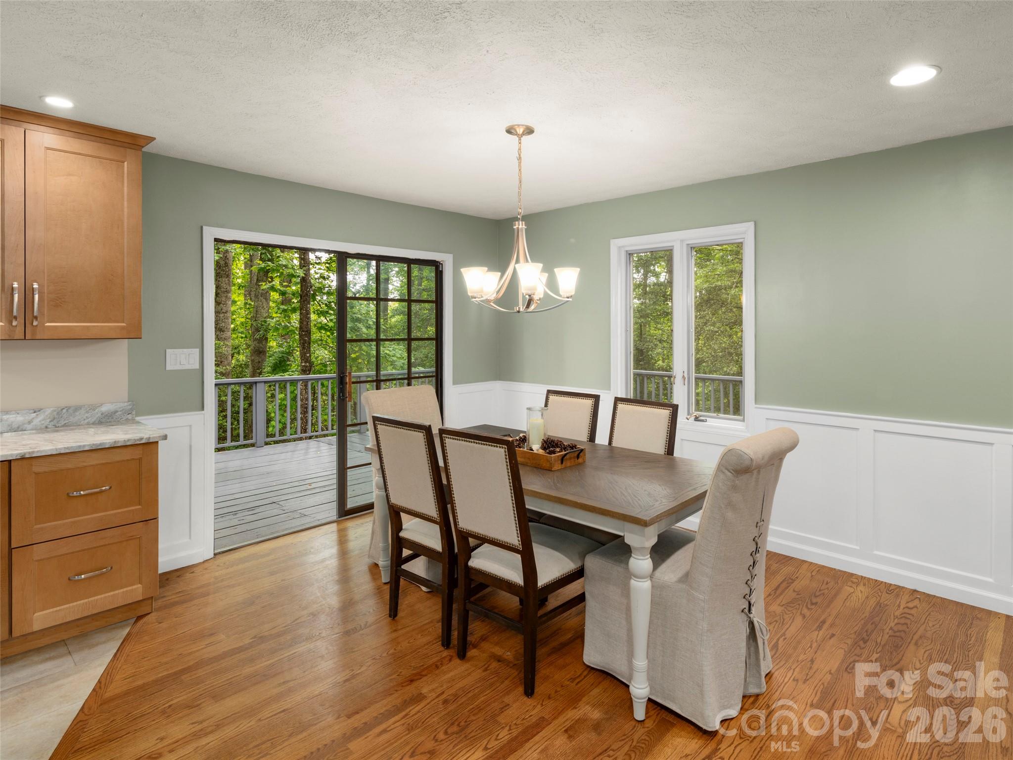 1 Glen Meadows Place — Arden