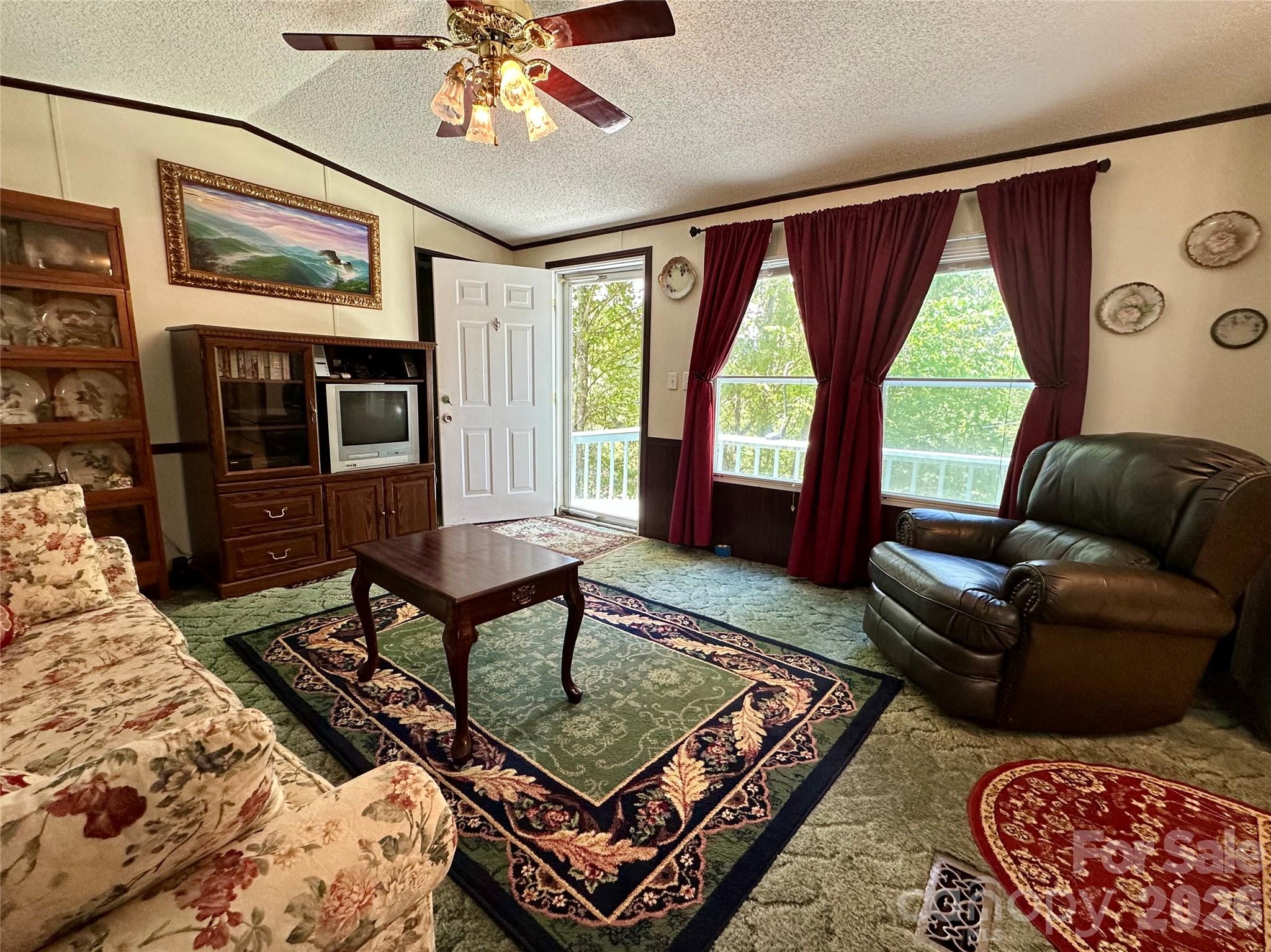 572 Blue Ridge Gem Stone Road — Spruce Pine