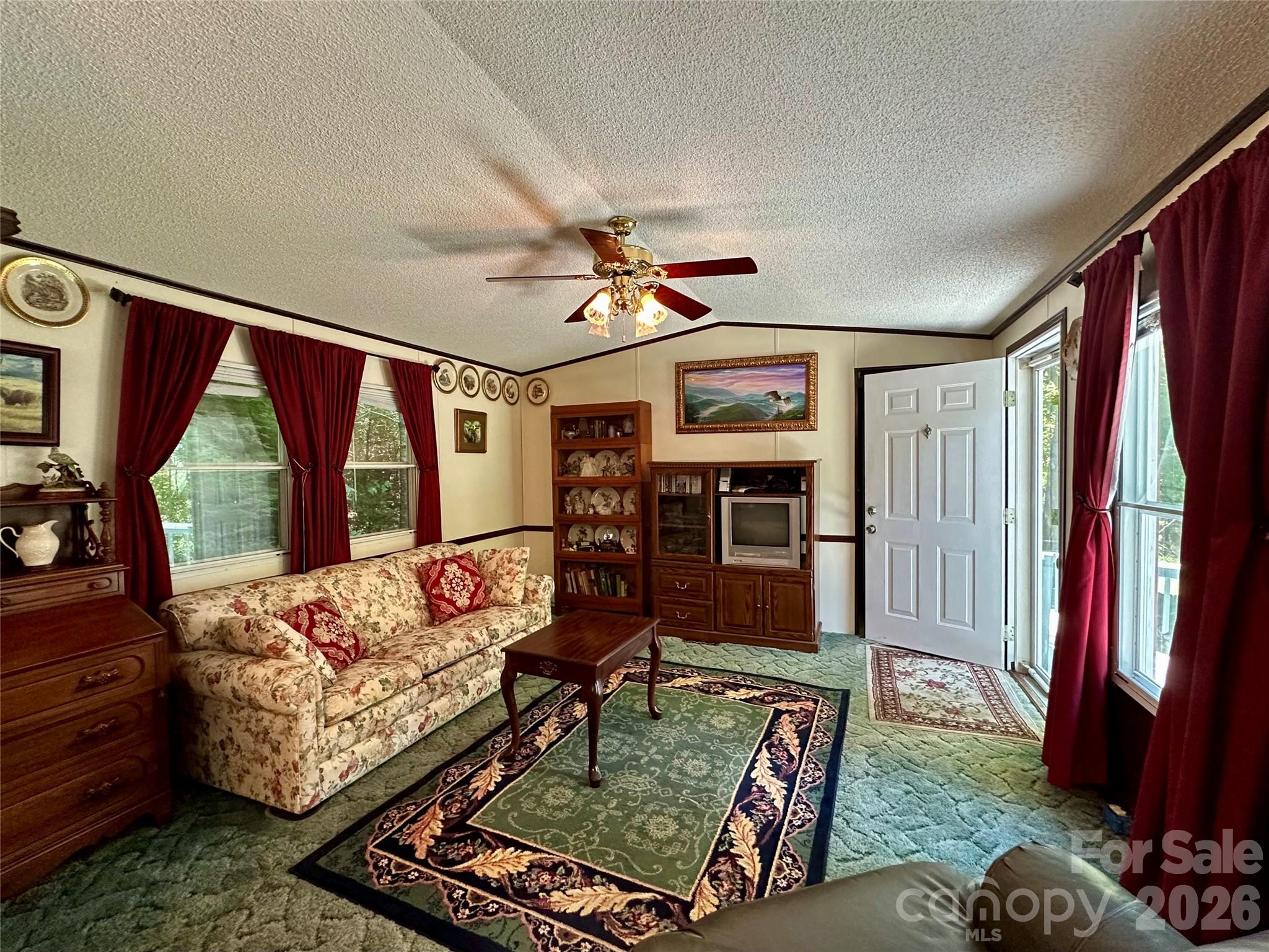 572 Blue Ridge Gem Stone Road — Spruce Pine