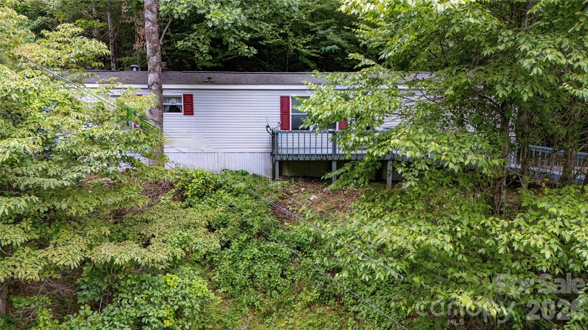 572 Blue Ridge Gem Stone Road — Spruce Pine