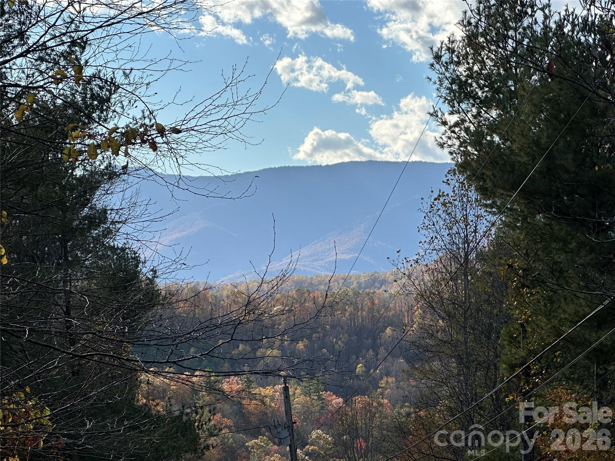 572 Blue Ridge Gem Stone Road — Spruce Pine