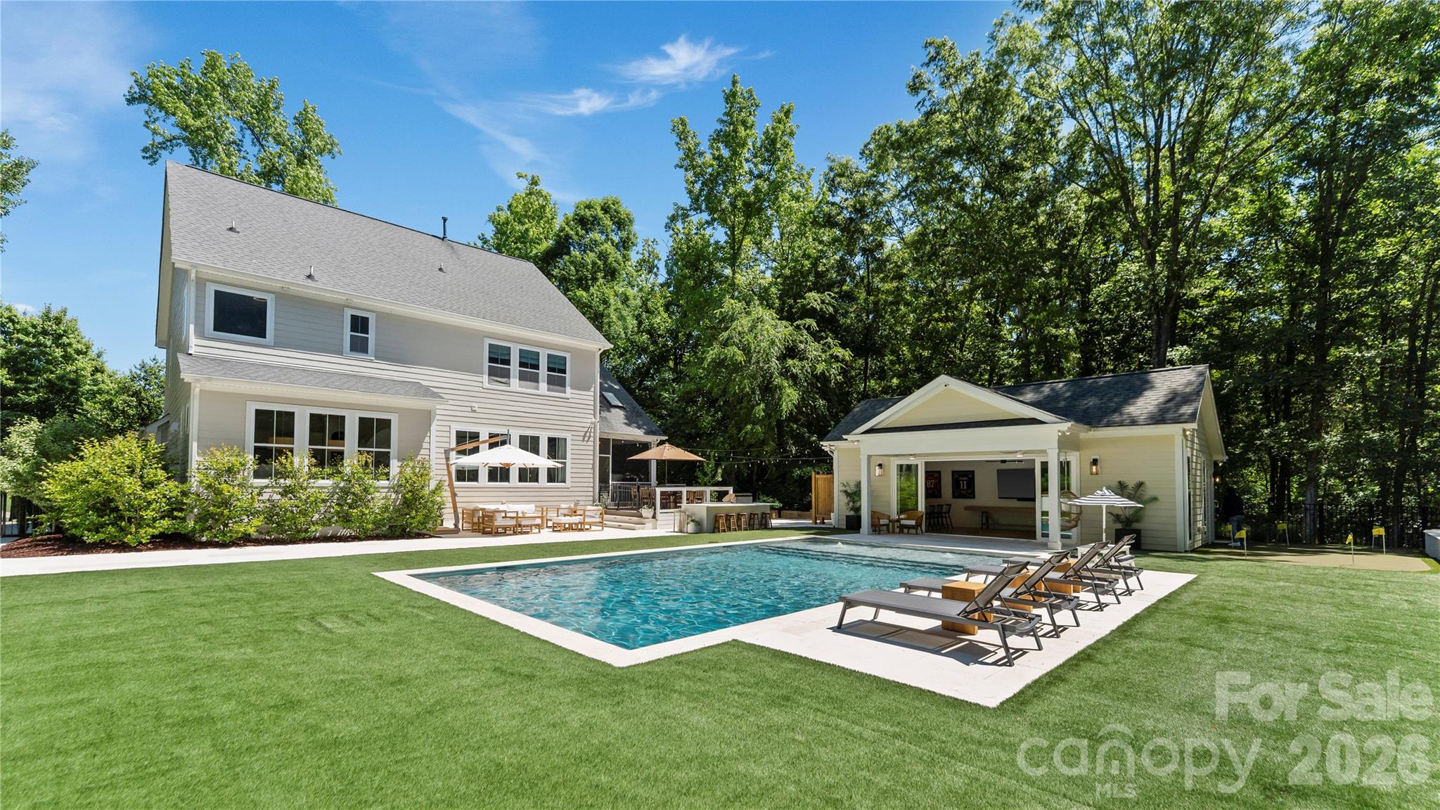 12835 Elkhorn Drive — Charlotte