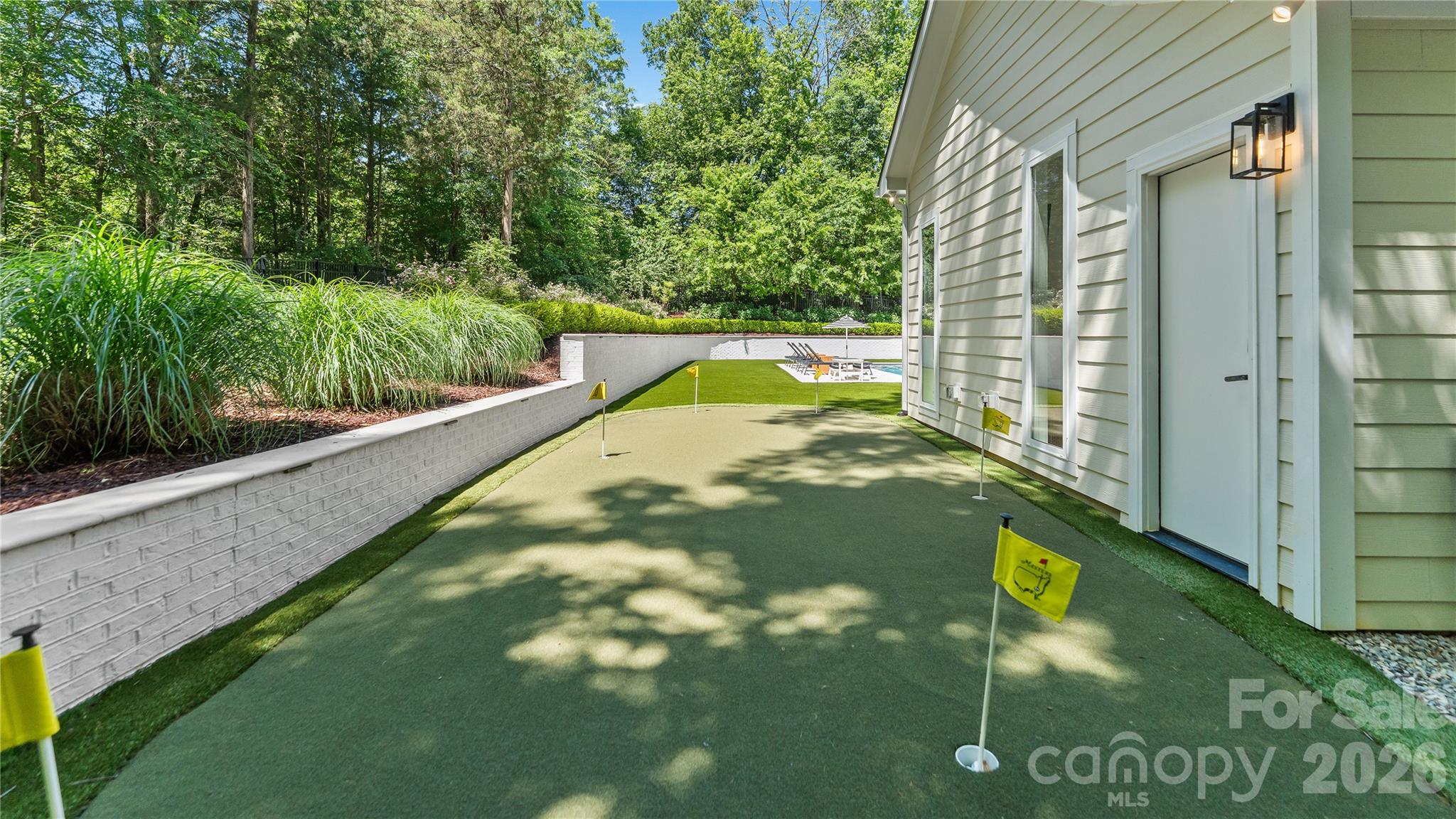 12835 Elkhorn Drive — Charlotte