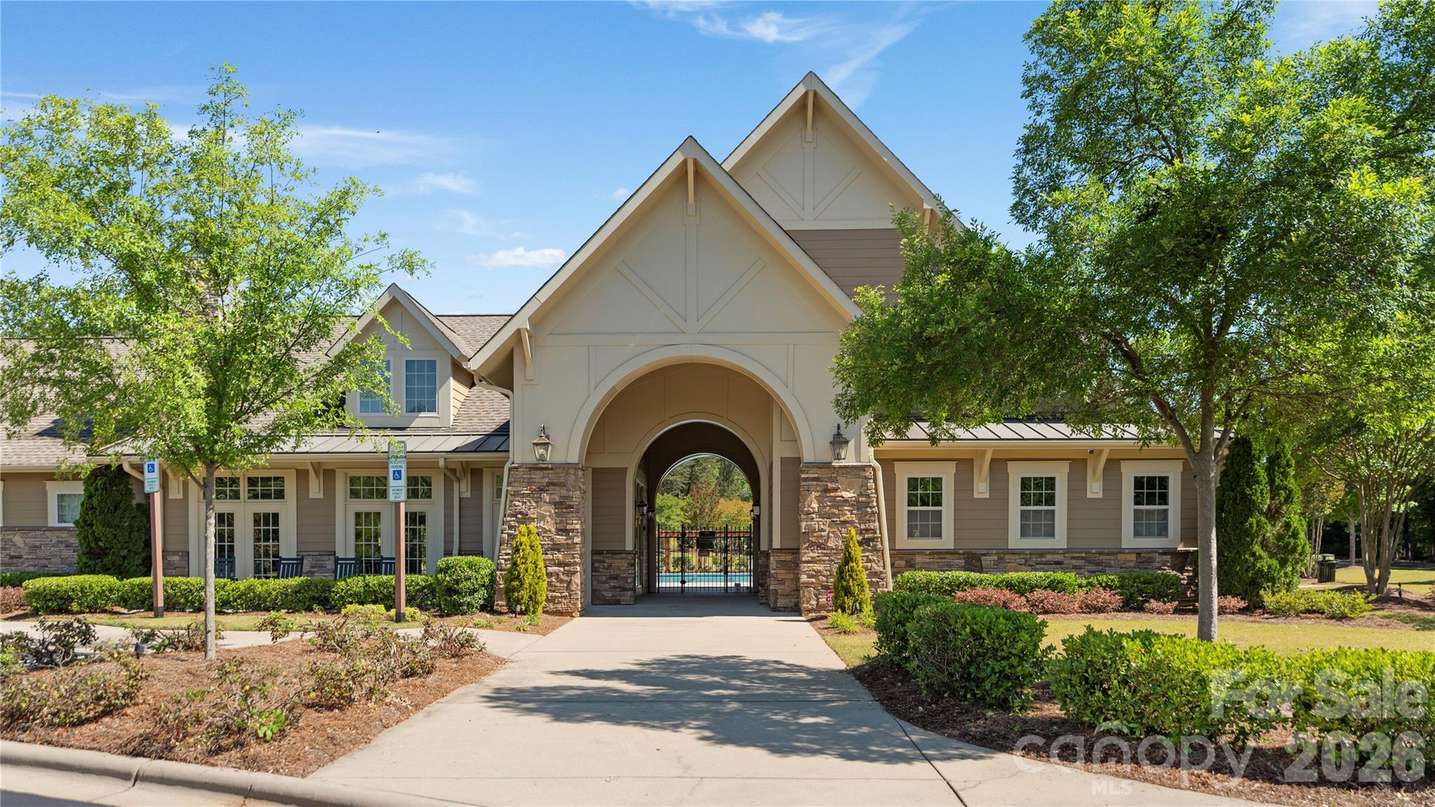 12835 Elkhorn Drive — Charlotte
