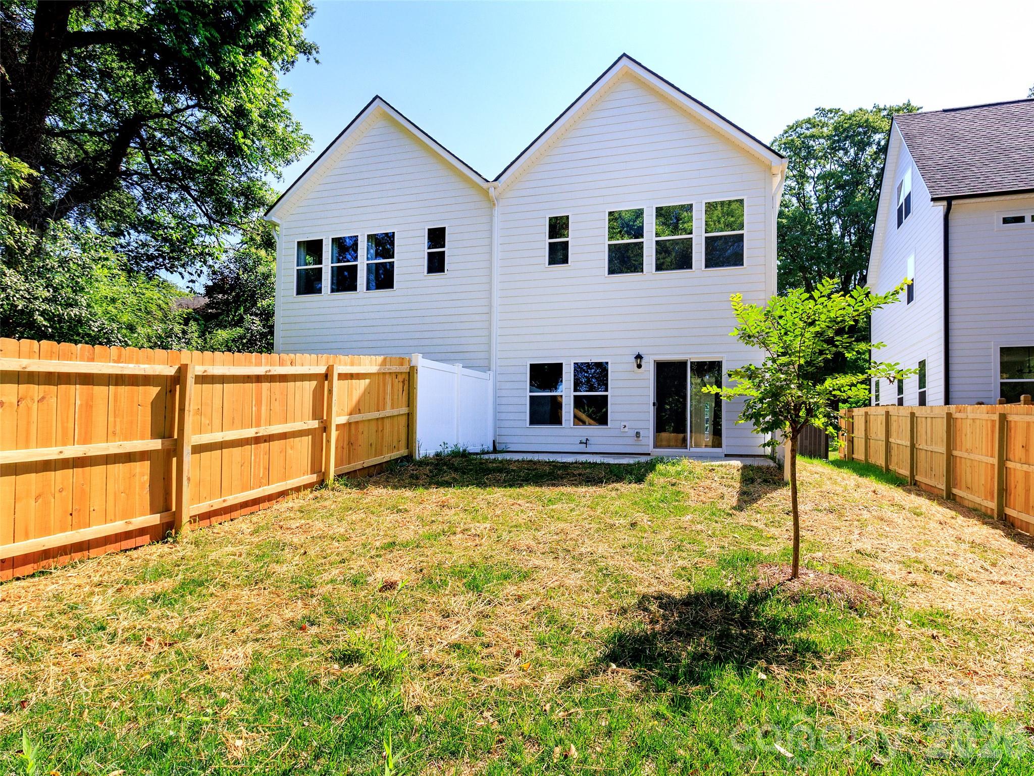 2505 Elon Street — Charlotte