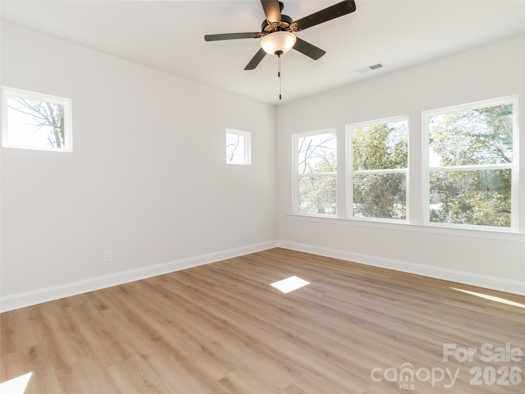 2505 Elon Street — Charlotte