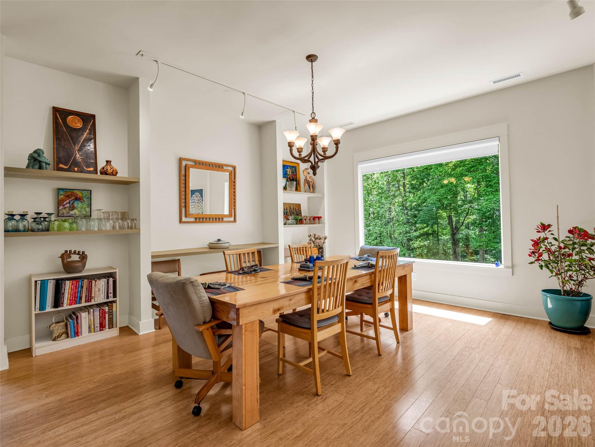 120 Glenn Court — Mill Spring