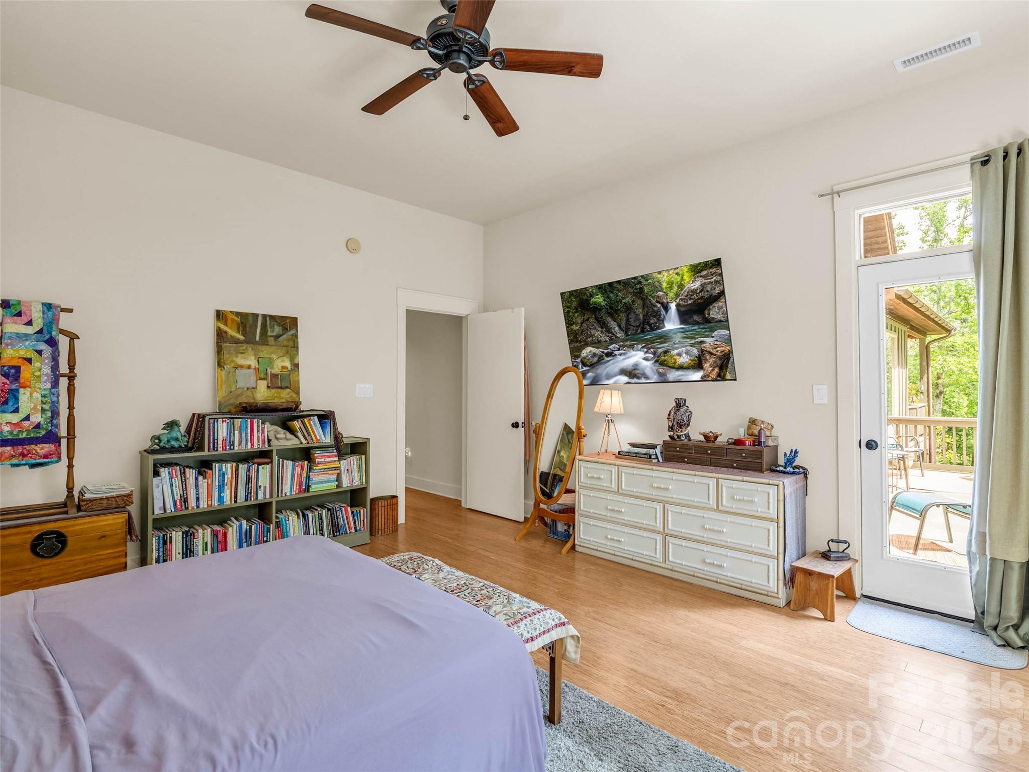 120 Glenn Court — Mill Spring
