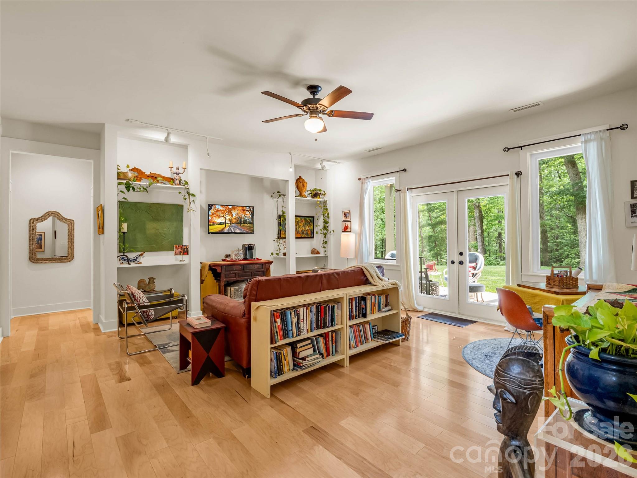 120 Glenn Court — Mill Spring