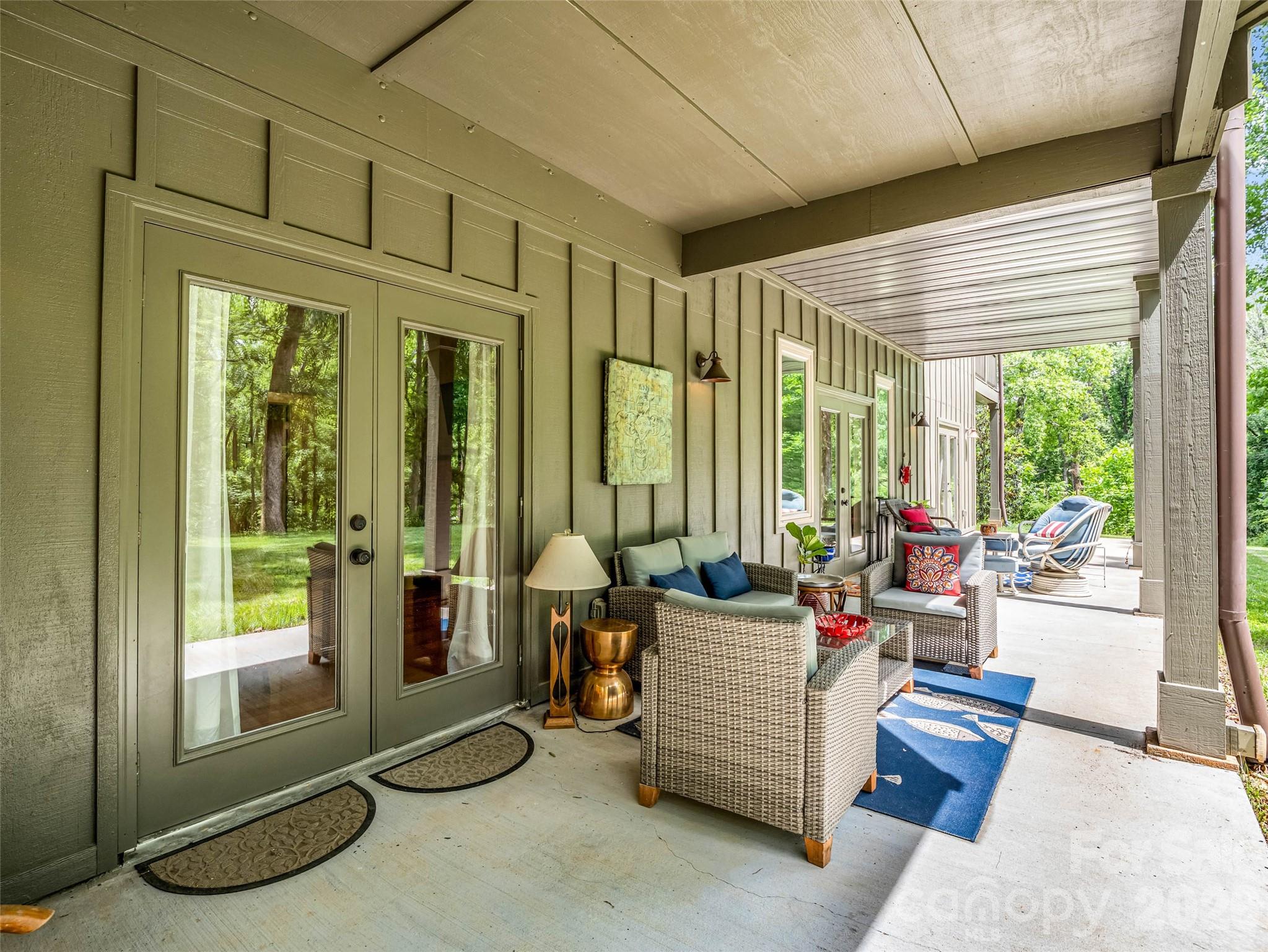 120 Glenn Court — Mill Spring