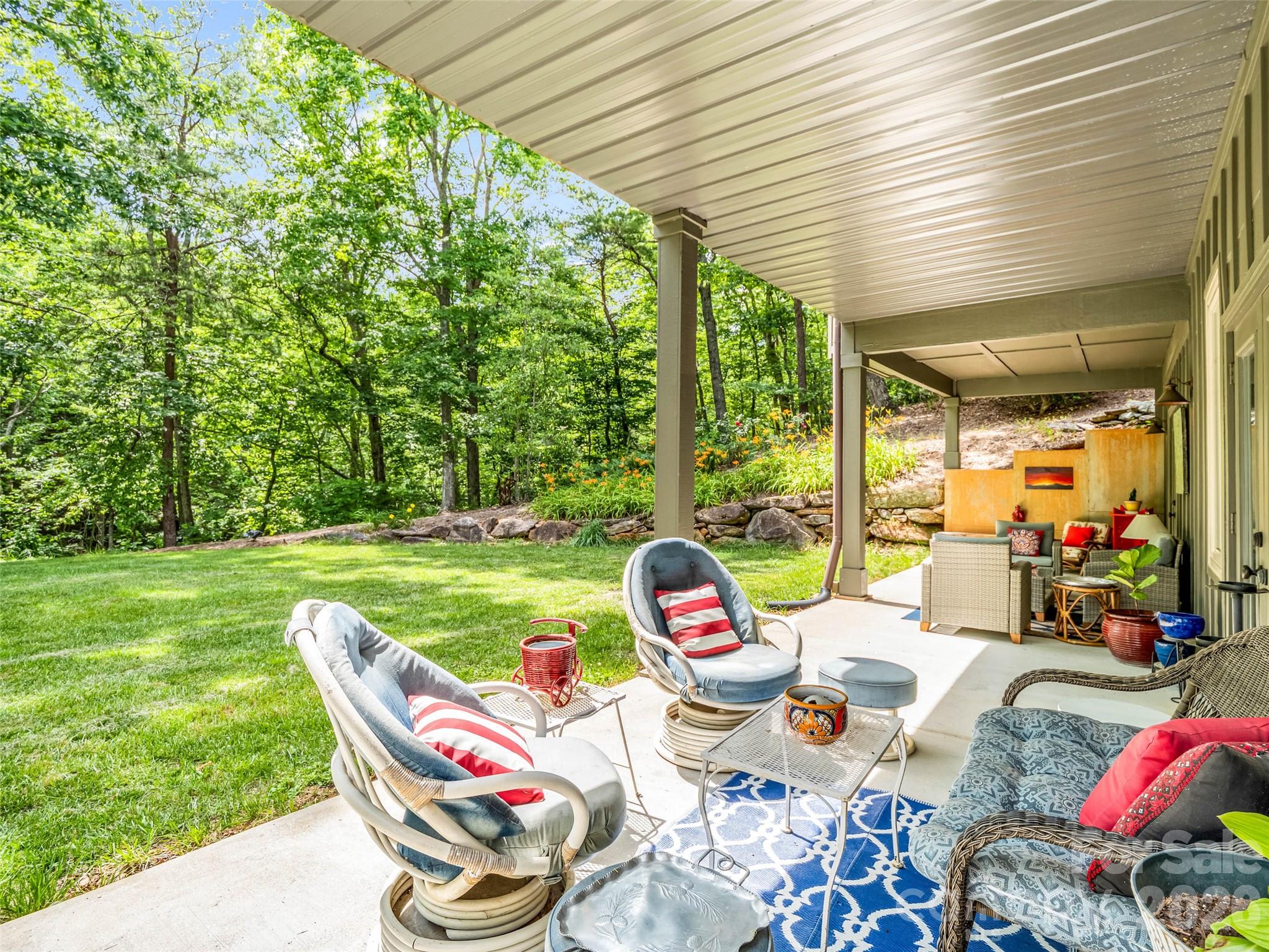 120 Glenn Court — Mill Spring