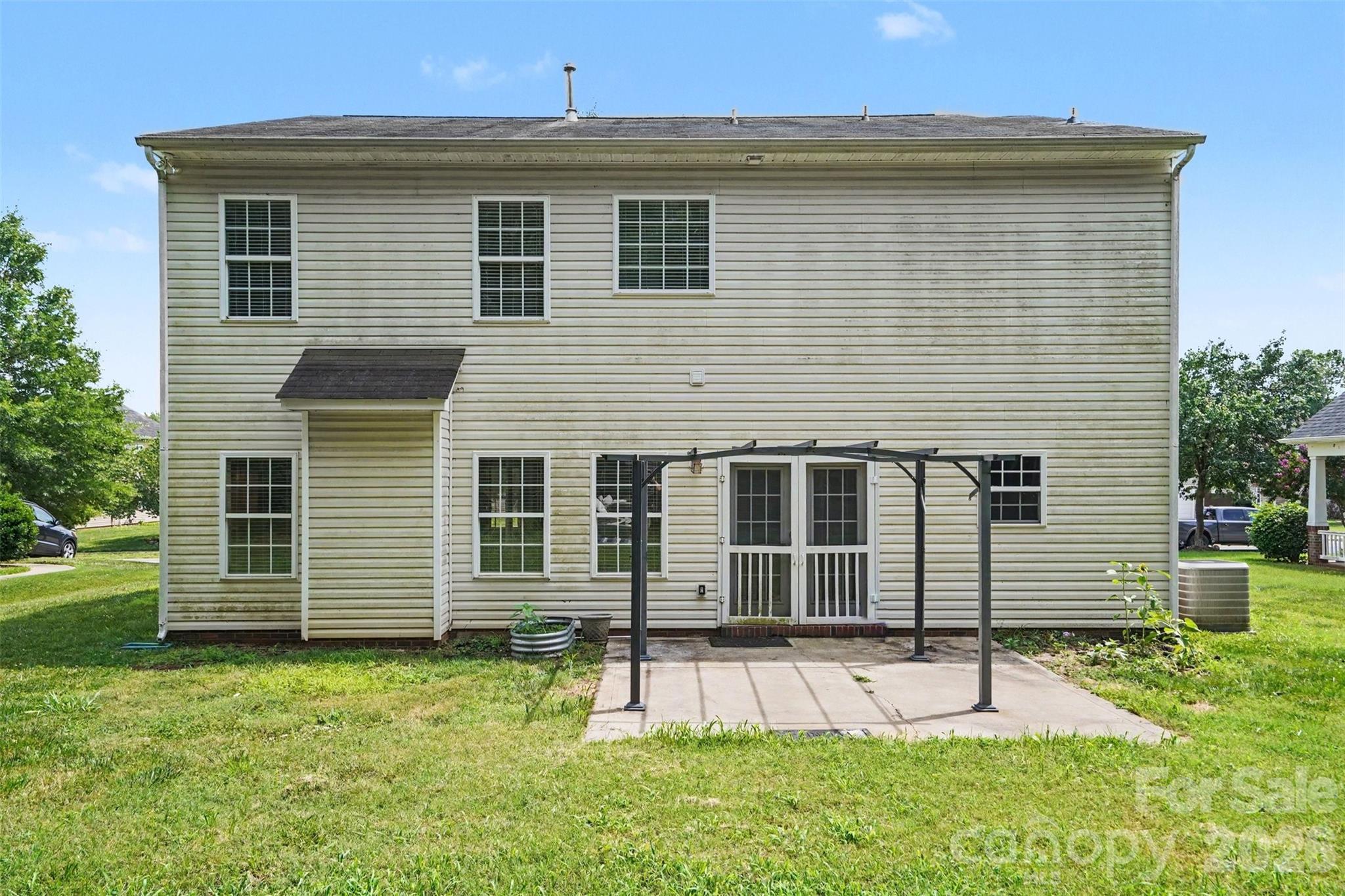 697 Yvonne Drive SW — Concord