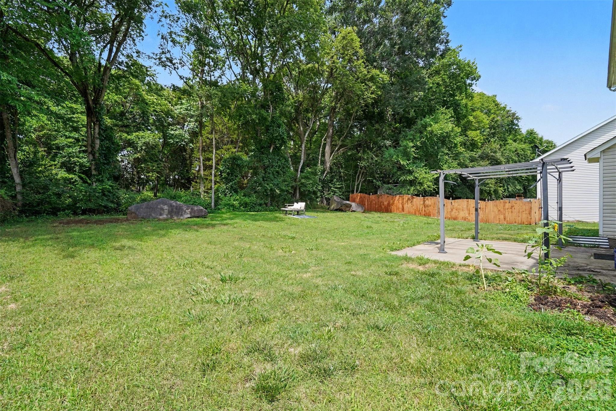 697 Yvonne Drive SW — Concord