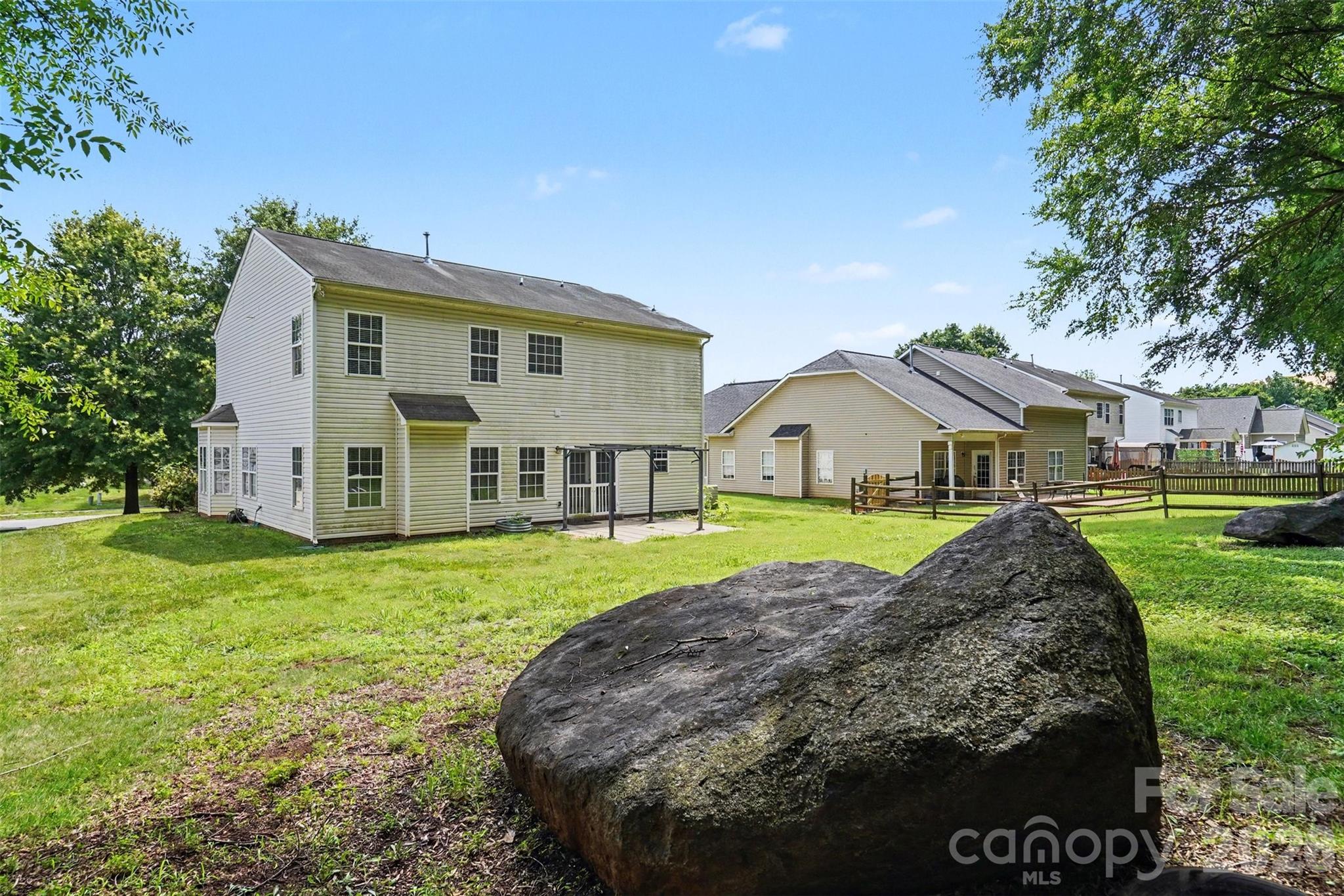 697 Yvonne Drive SW — Concord