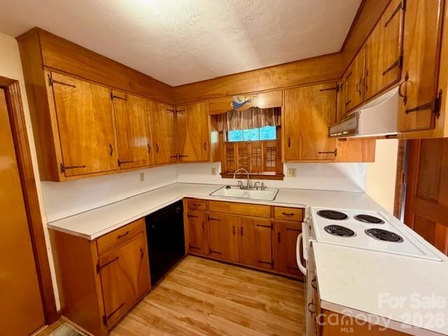 845 Cherokee Place SW — Lenoir
