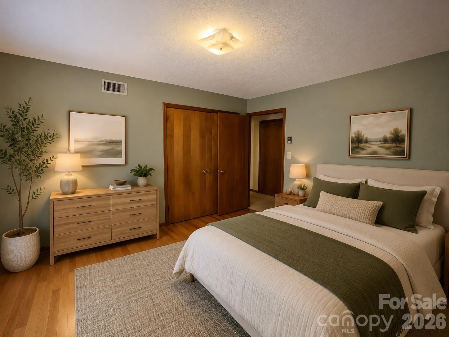845 Cherokee Place SW — Lenoir