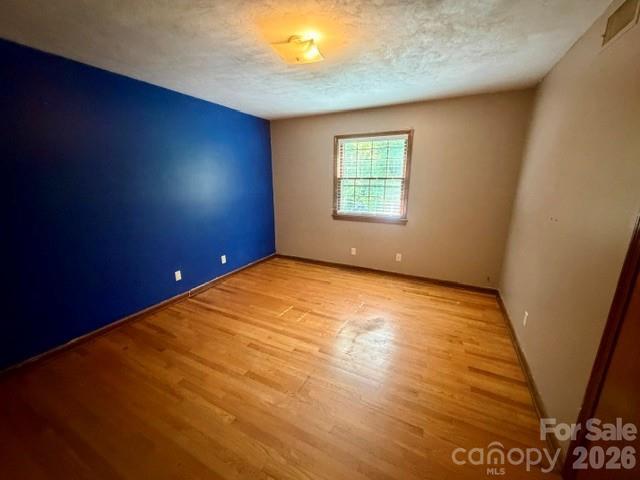 845 Cherokee Place SW — Lenoir