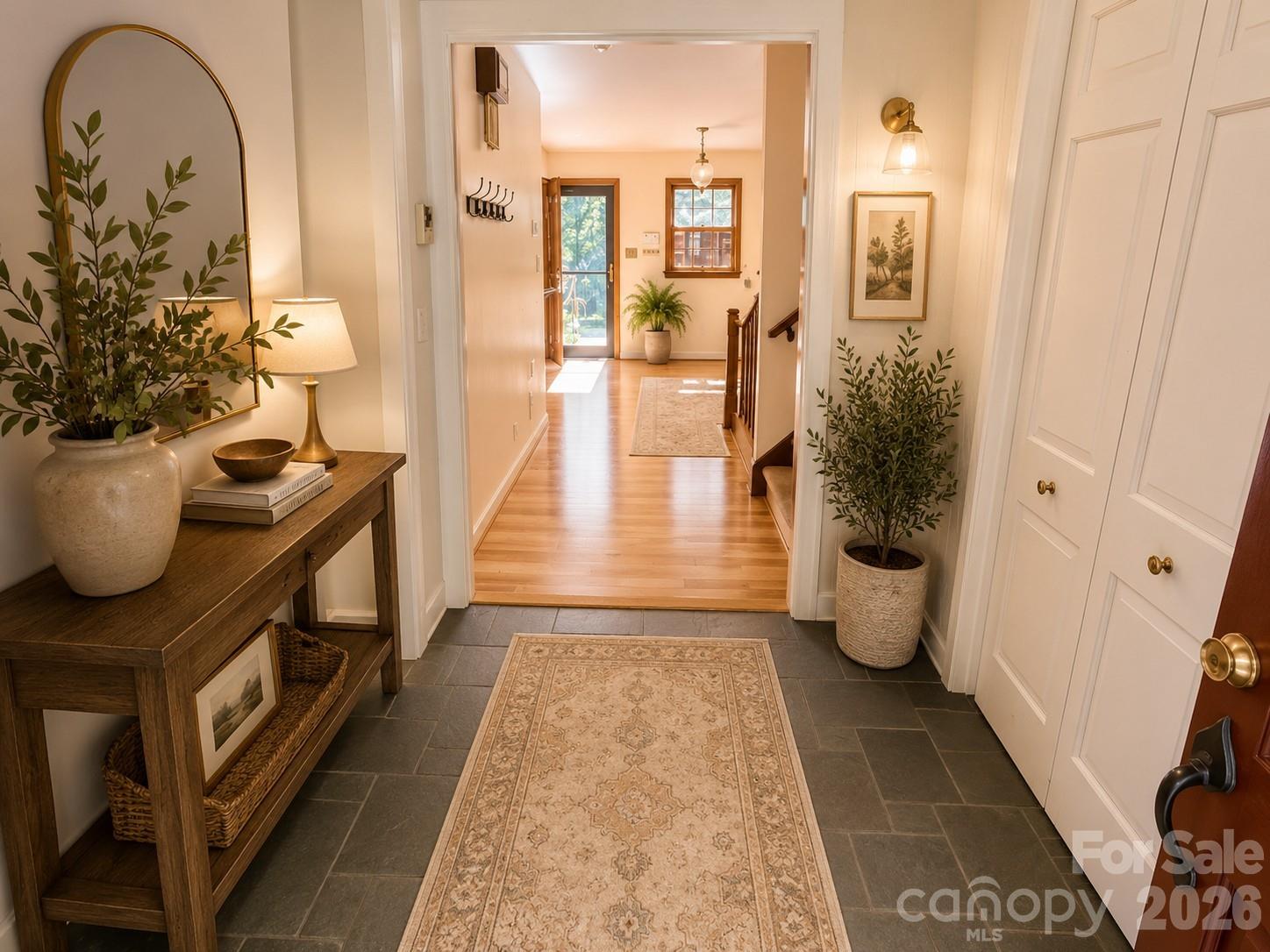 845 Cherokee Place SW — Lenoir