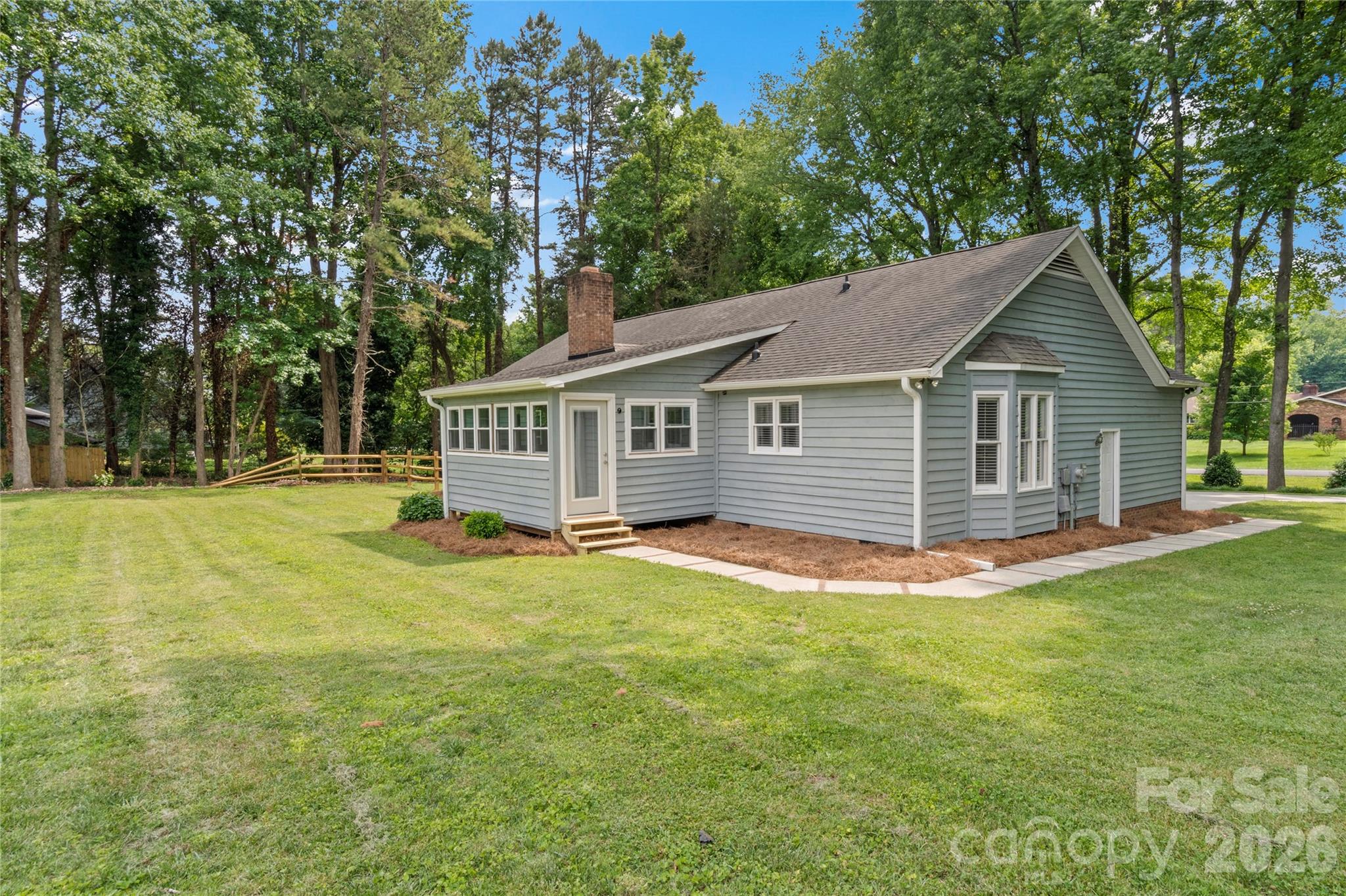 168 Whitehead Drive — Advance