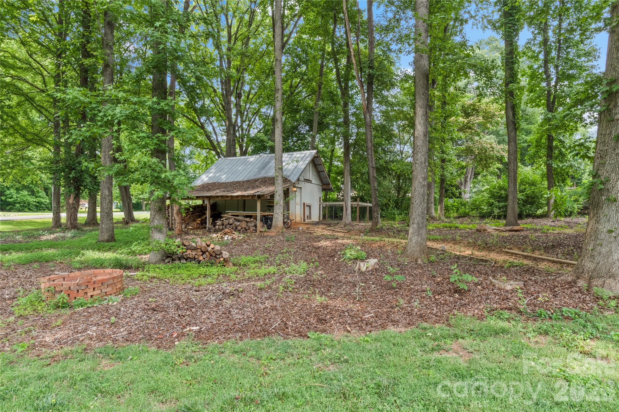 168 Whitehead Drive — Advance