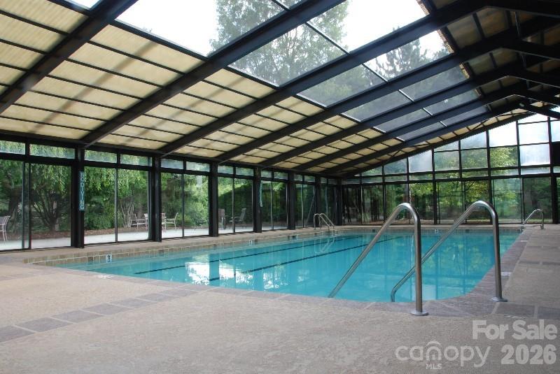 16 Clubside Drive — Asheville