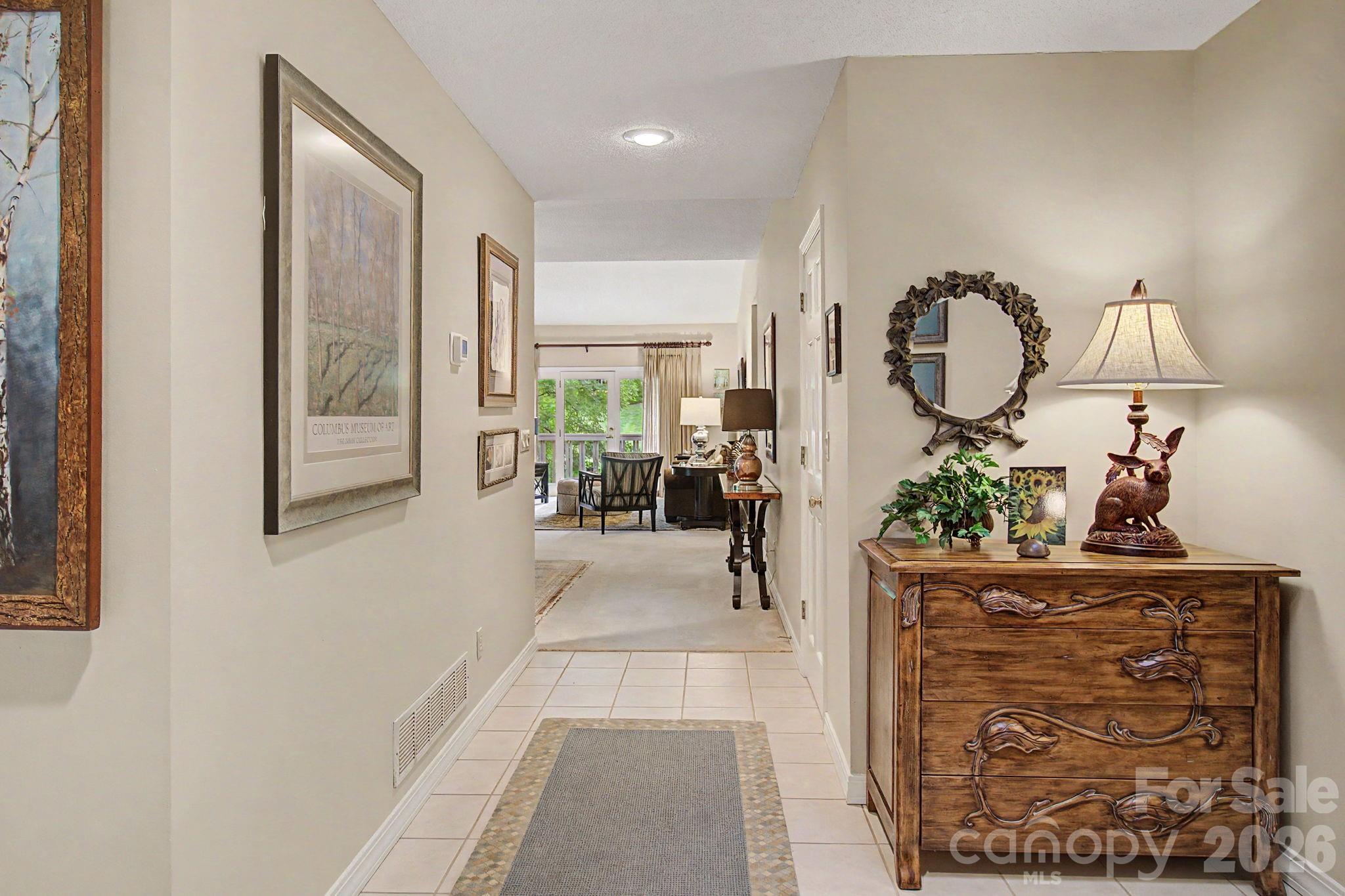 16 Clubside Drive — Asheville