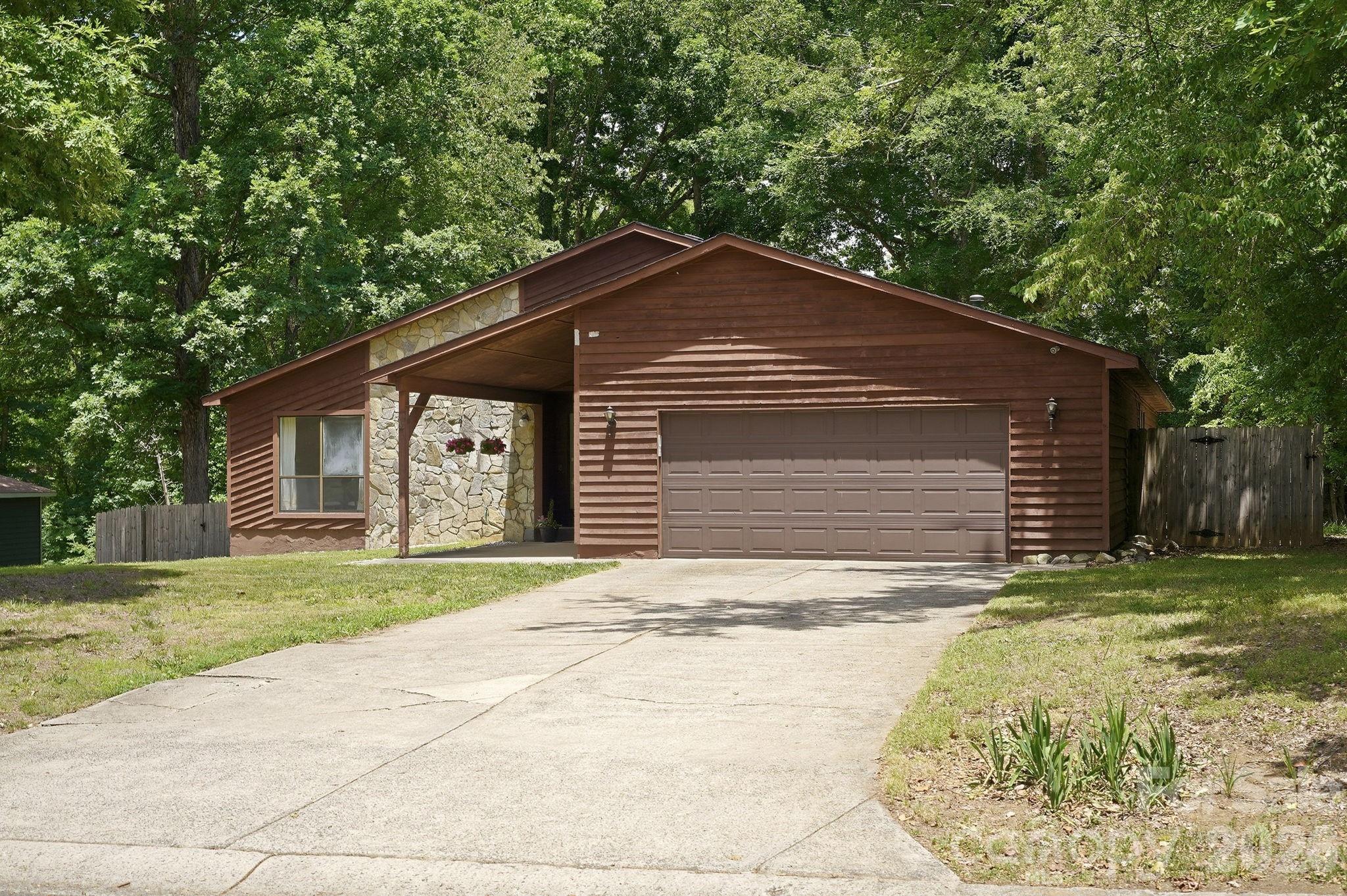 4119 Bon Rea Drive — Charlotte