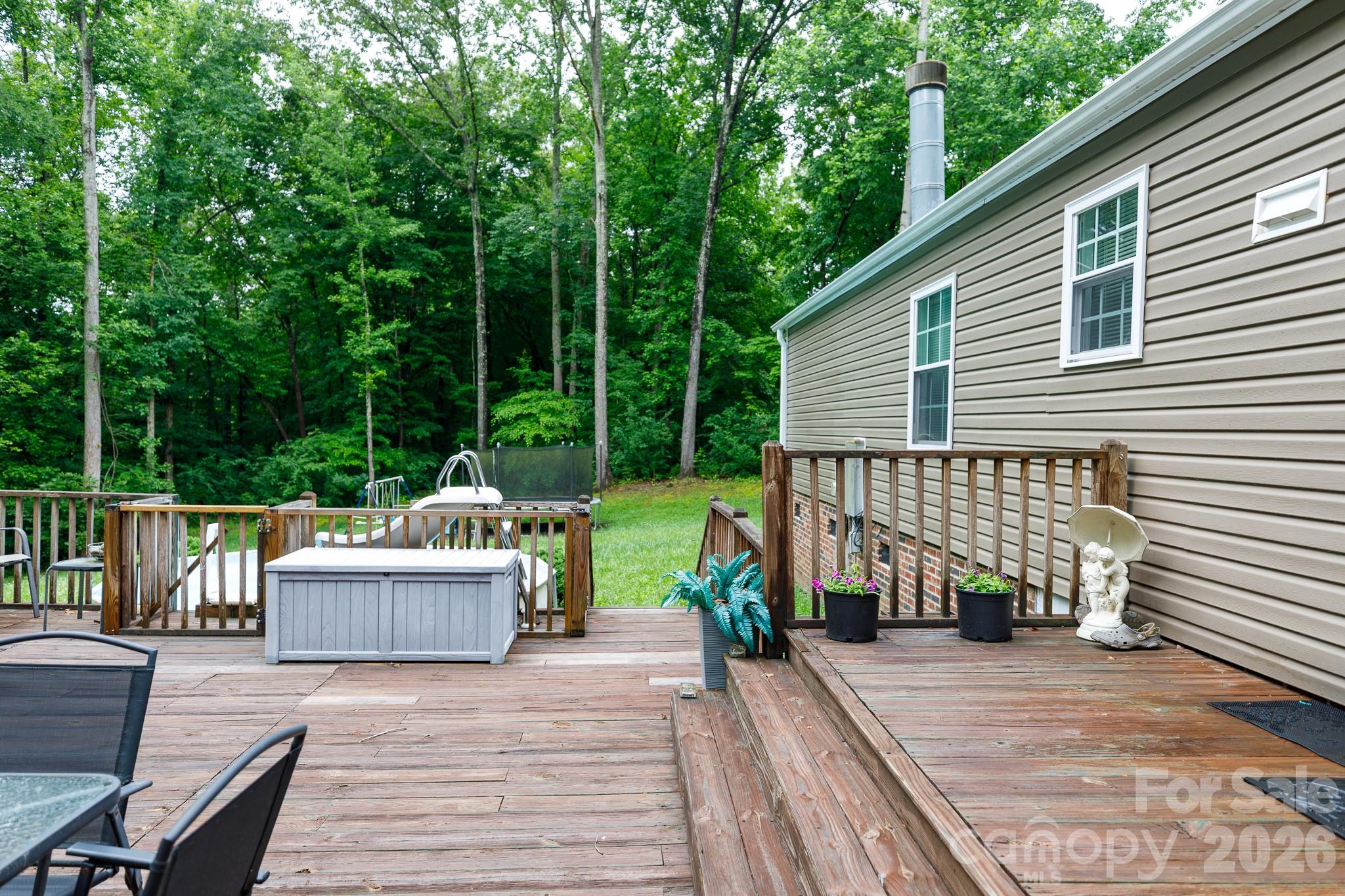 652 Sutton Spring Road — York