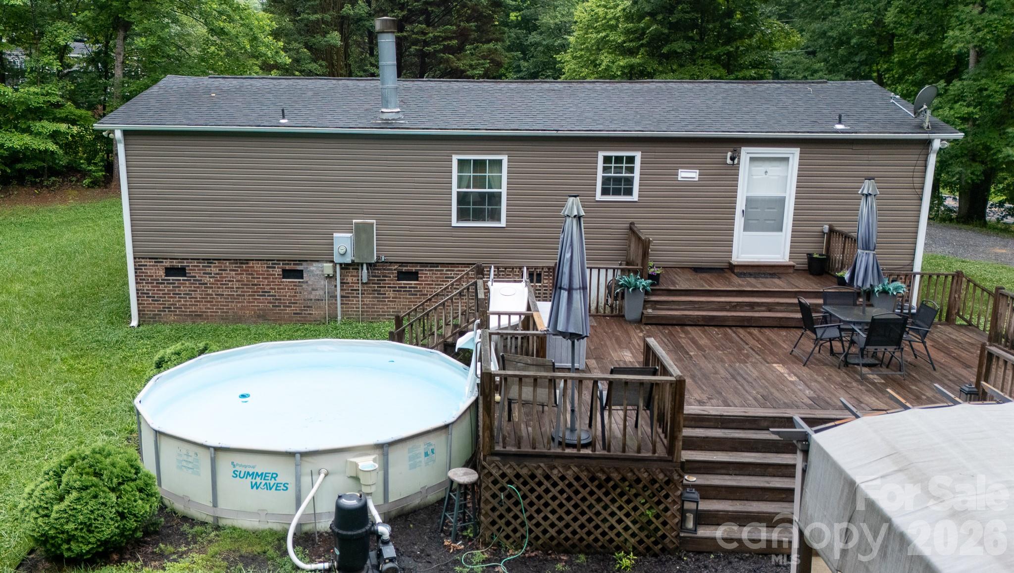 652 Sutton Spring Road — York