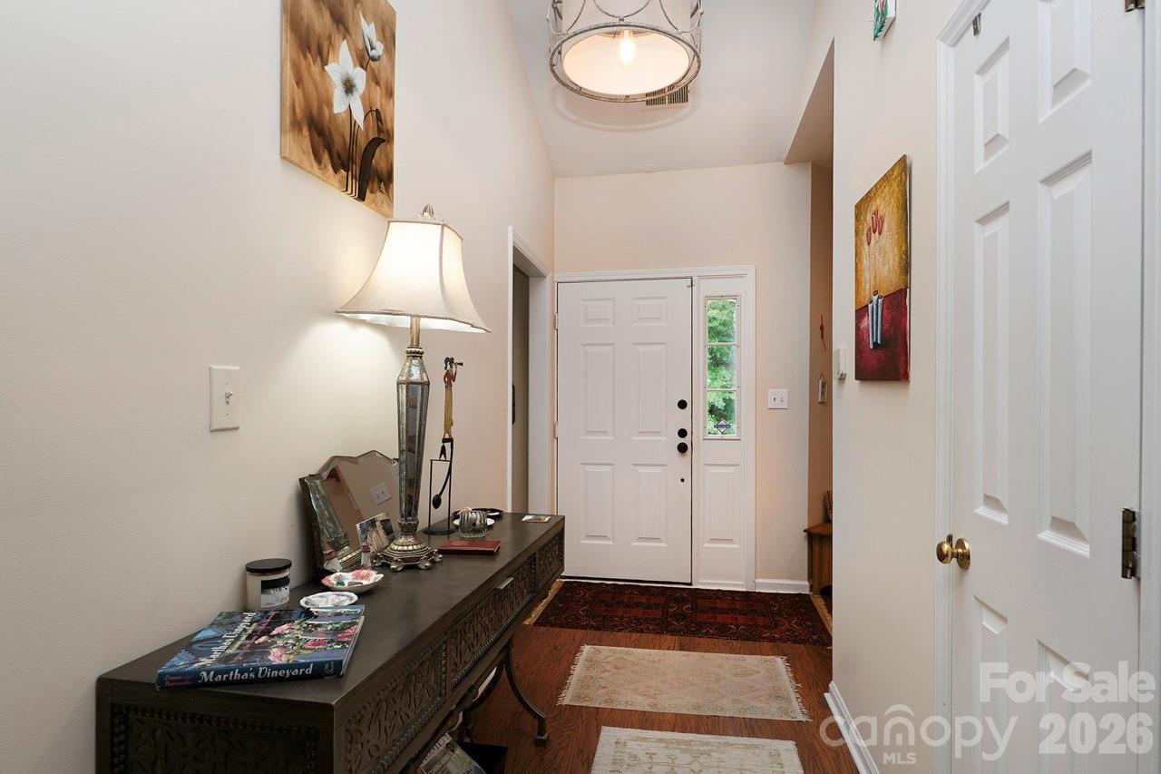 5935 Fitzwilliams Lane — Charlotte