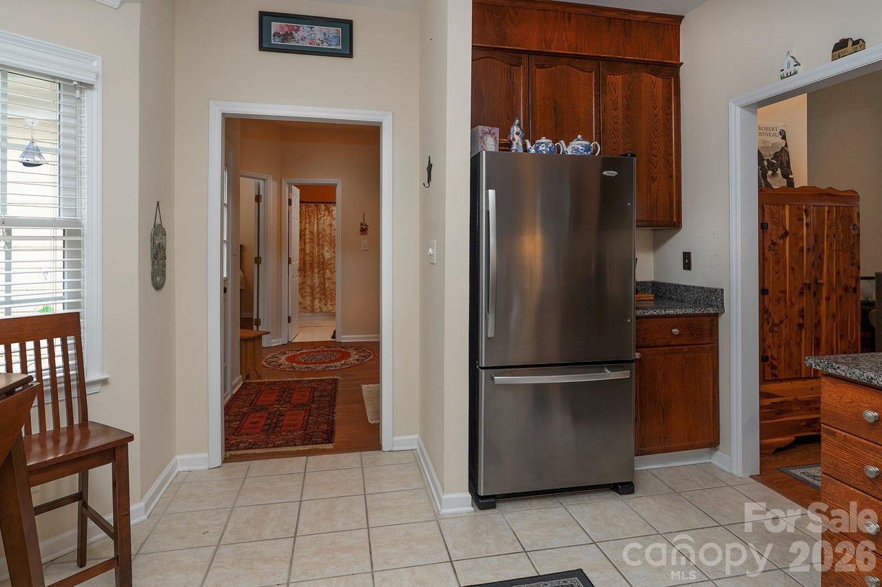 5935 Fitzwilliams Lane — Charlotte