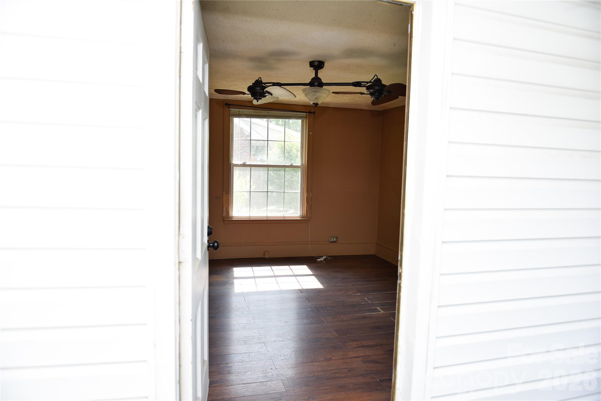 500 Godwin Avenue — Lumberton