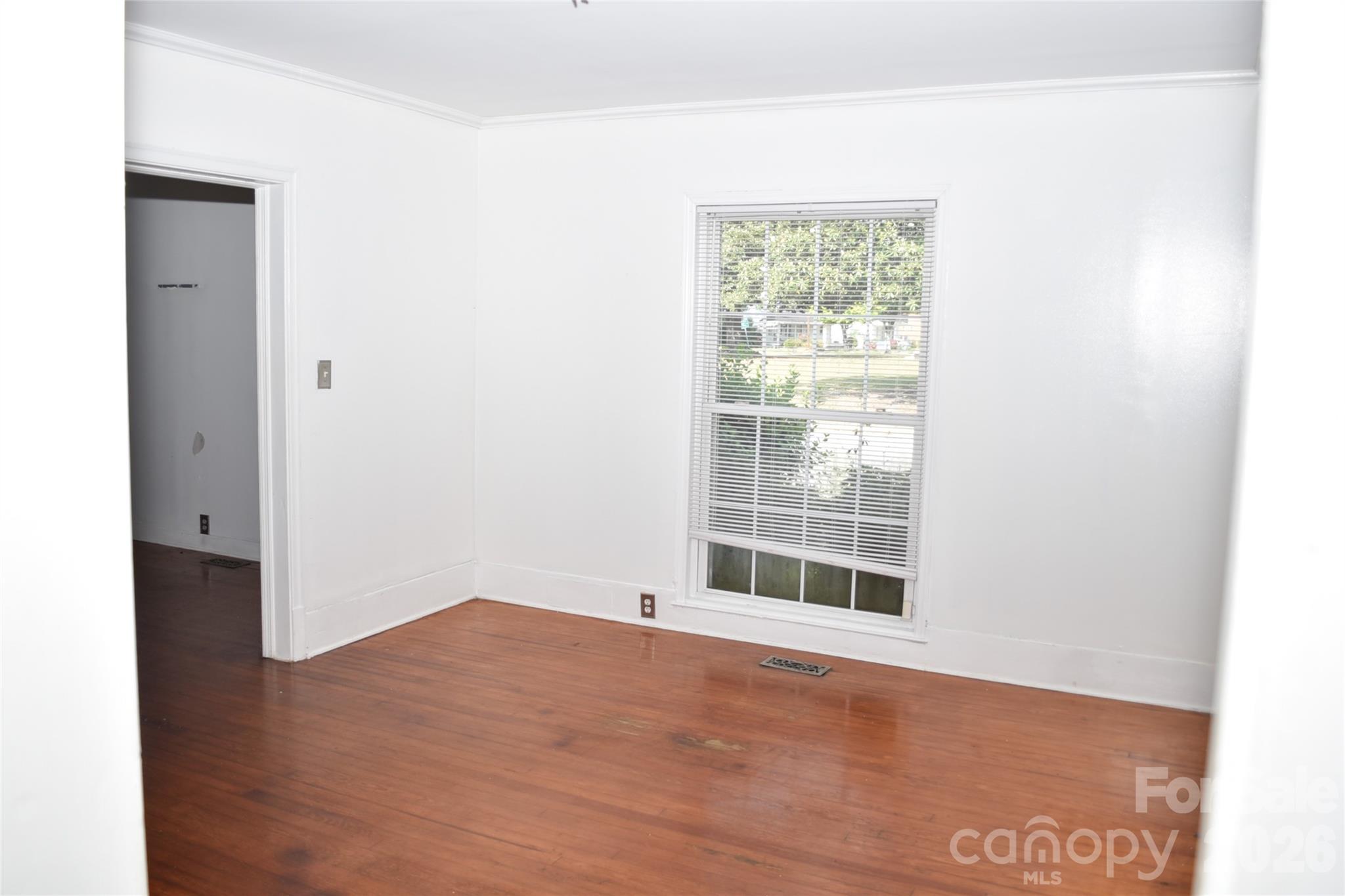 500 Godwin Avenue — Lumberton