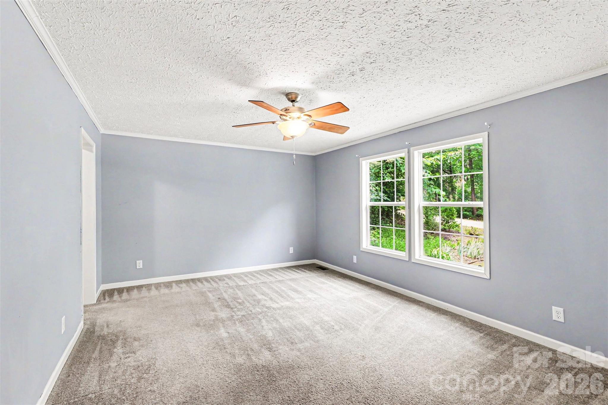 11913 Platon Avenue — Huntersville